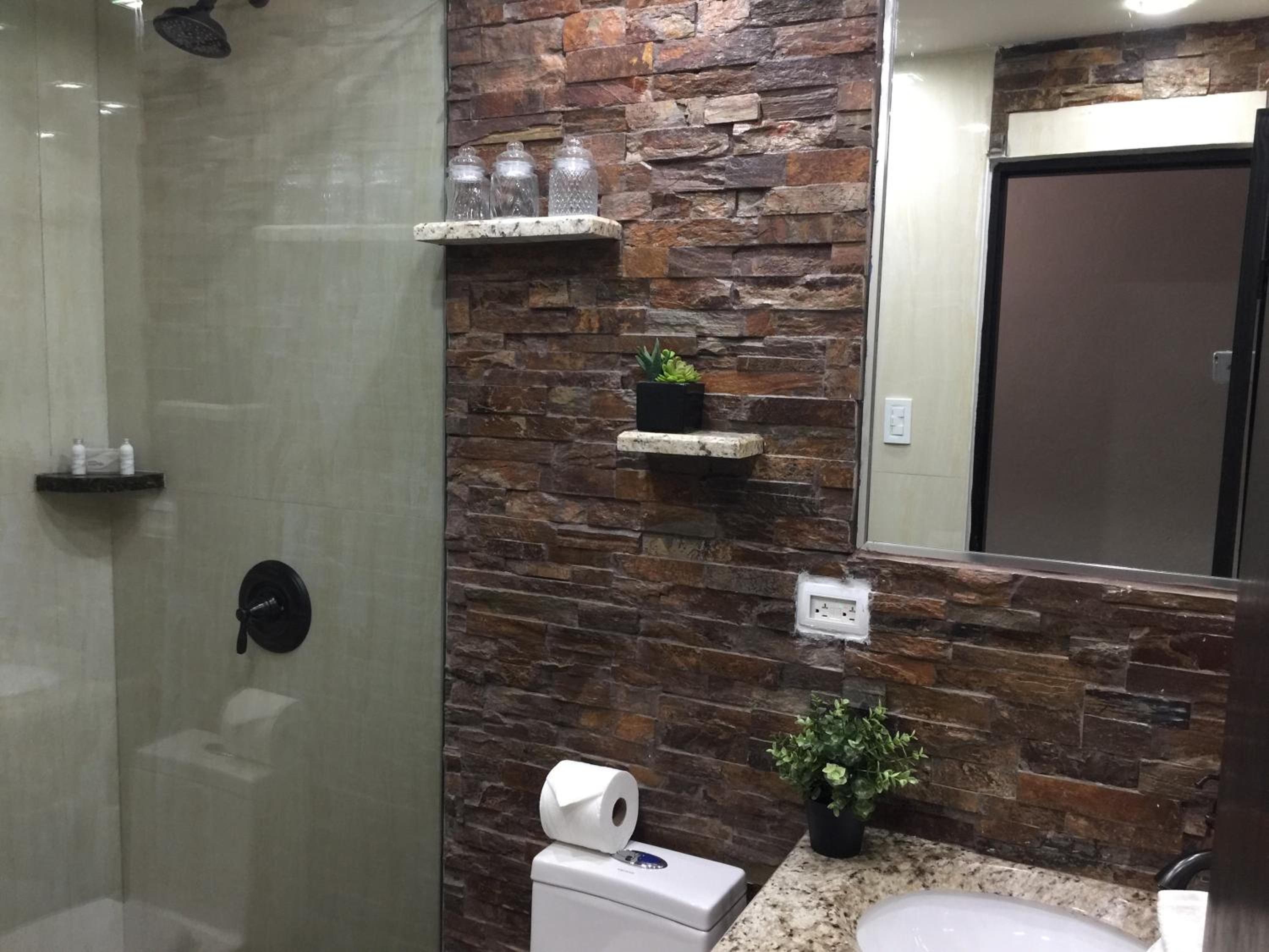 SEGOVIA STUDIO UNITS