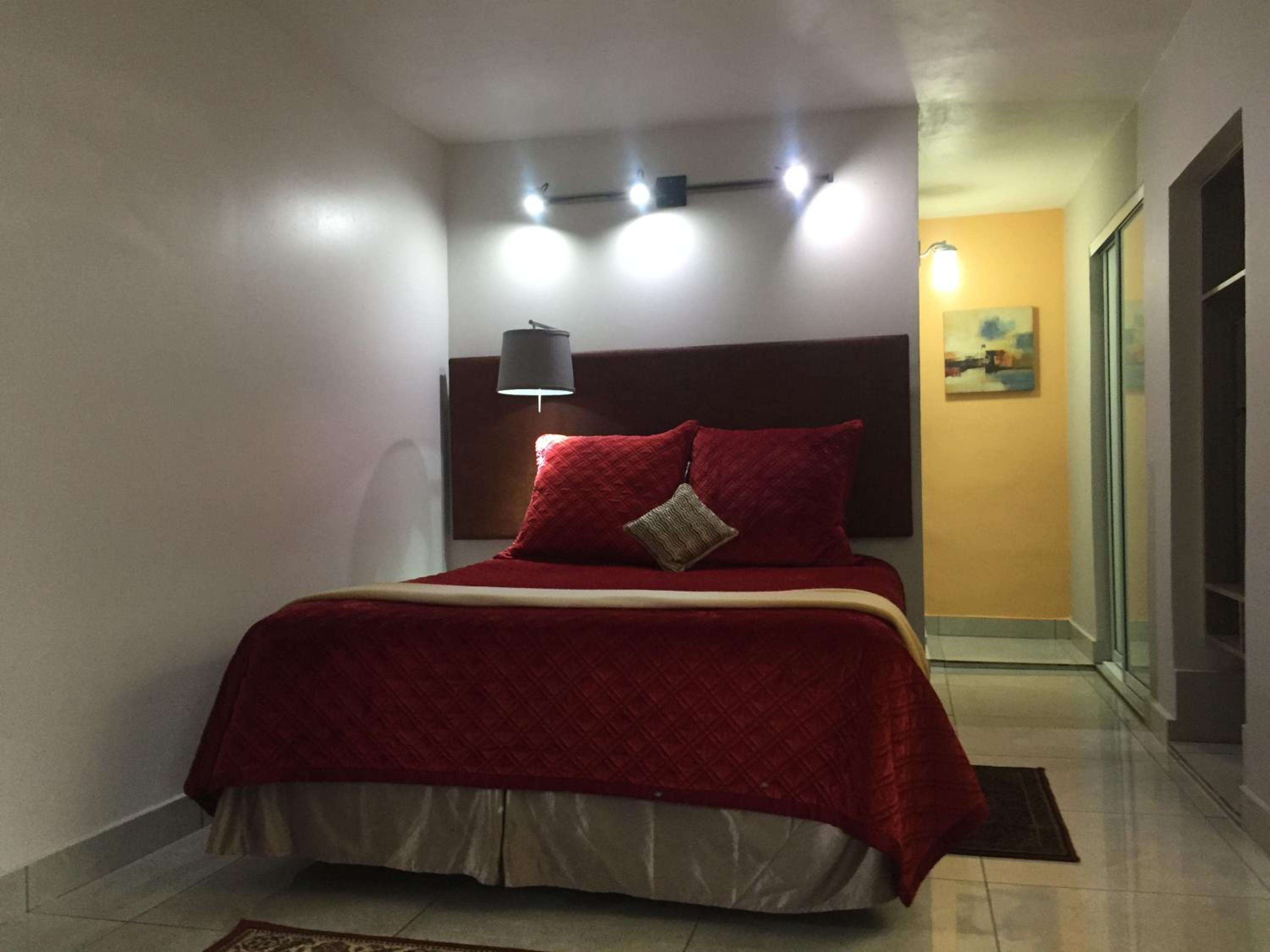 SEGOVIA STUDIO UNITS