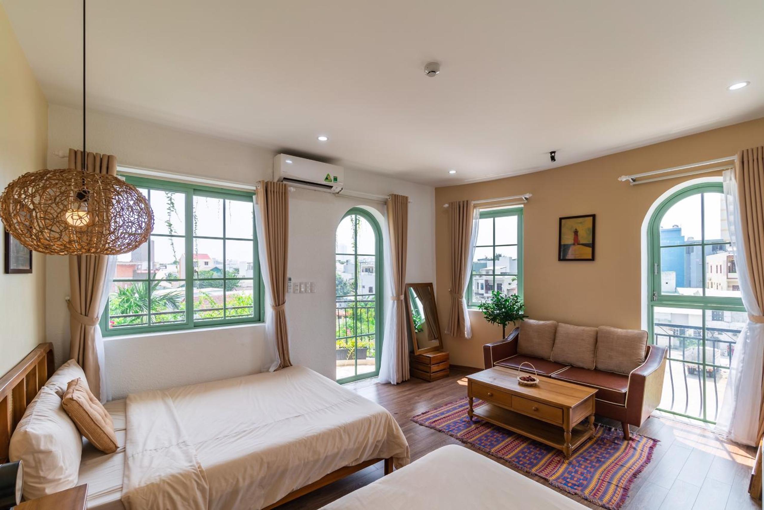 NẮNG House