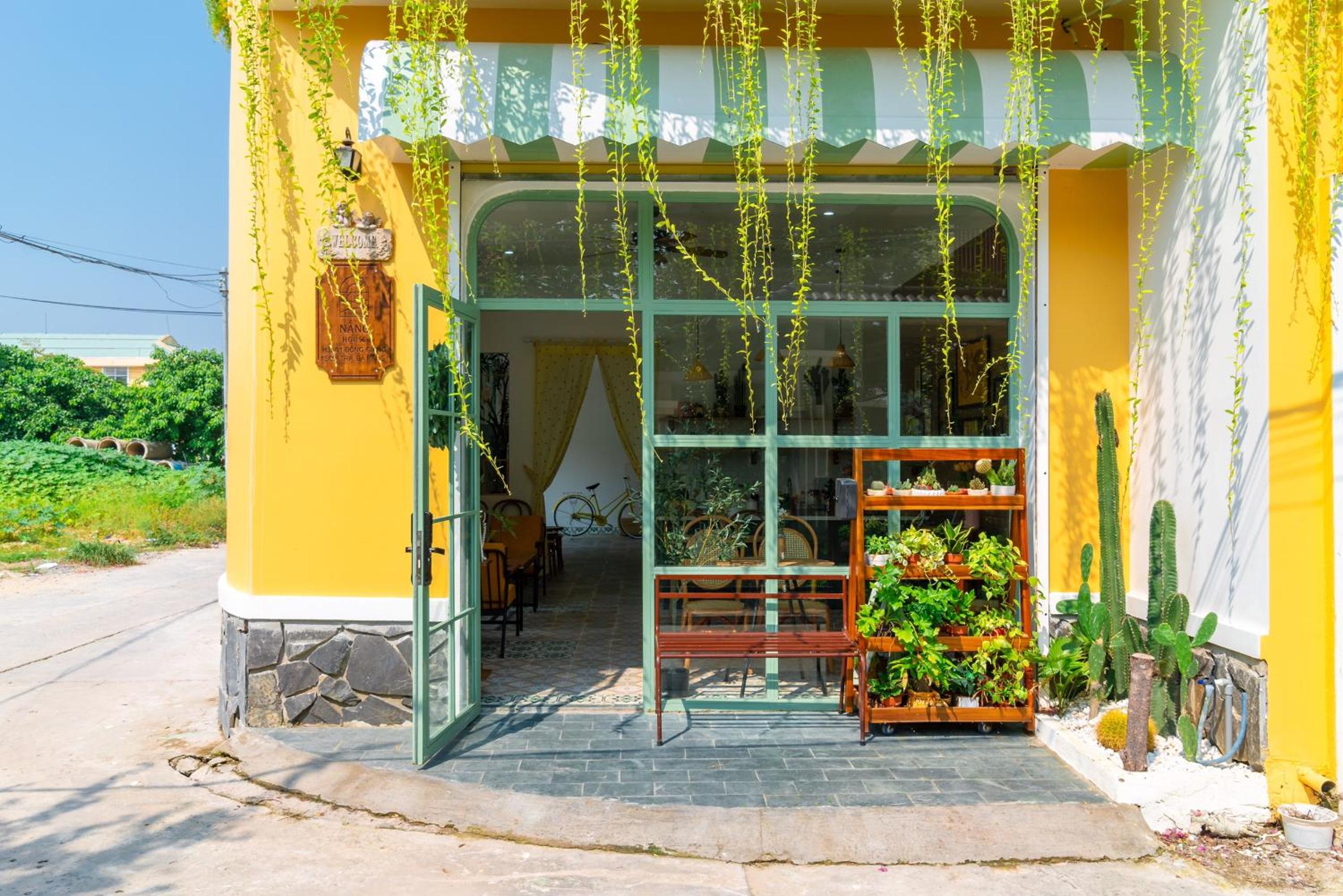 NẮNG House