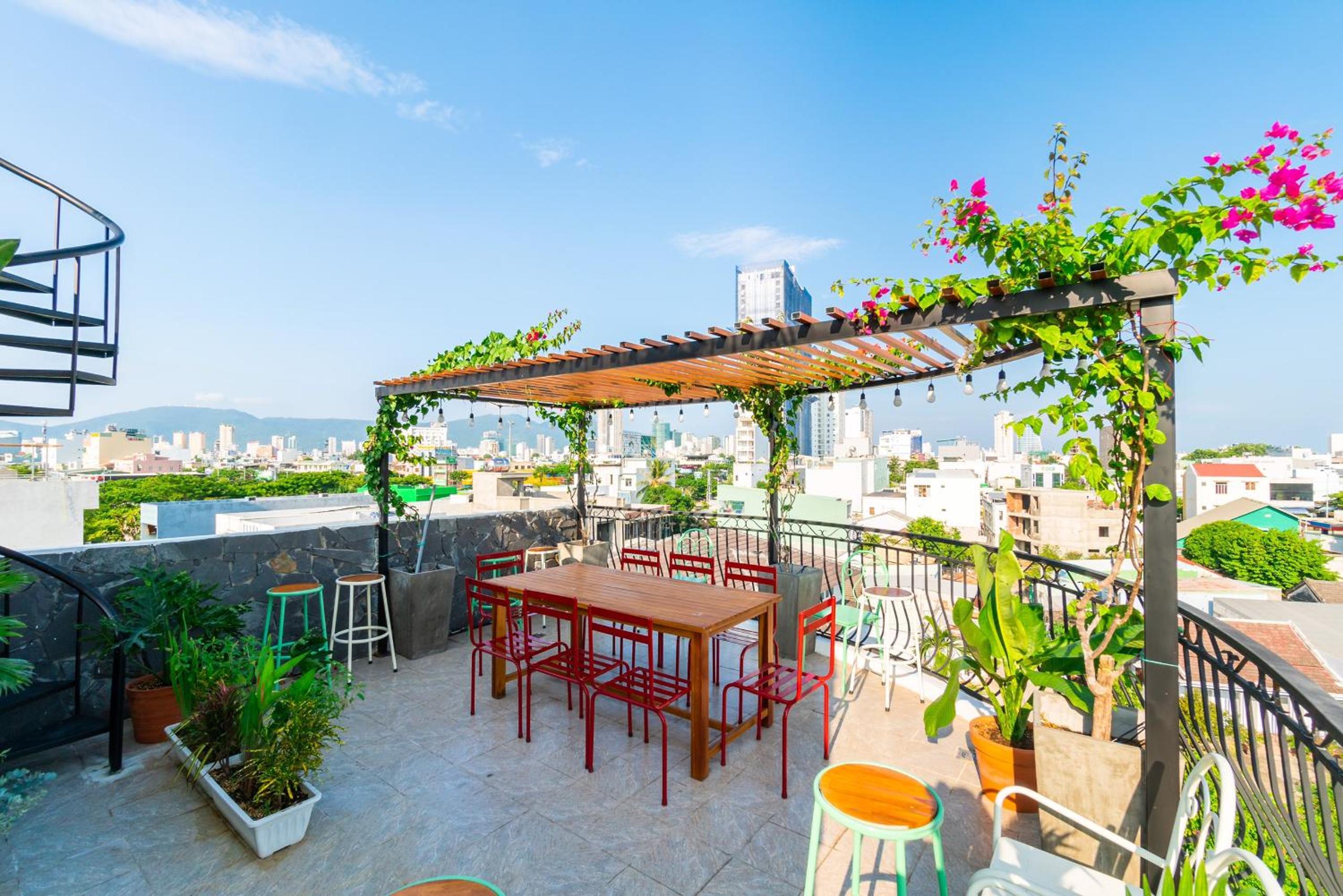 NẮNG House
