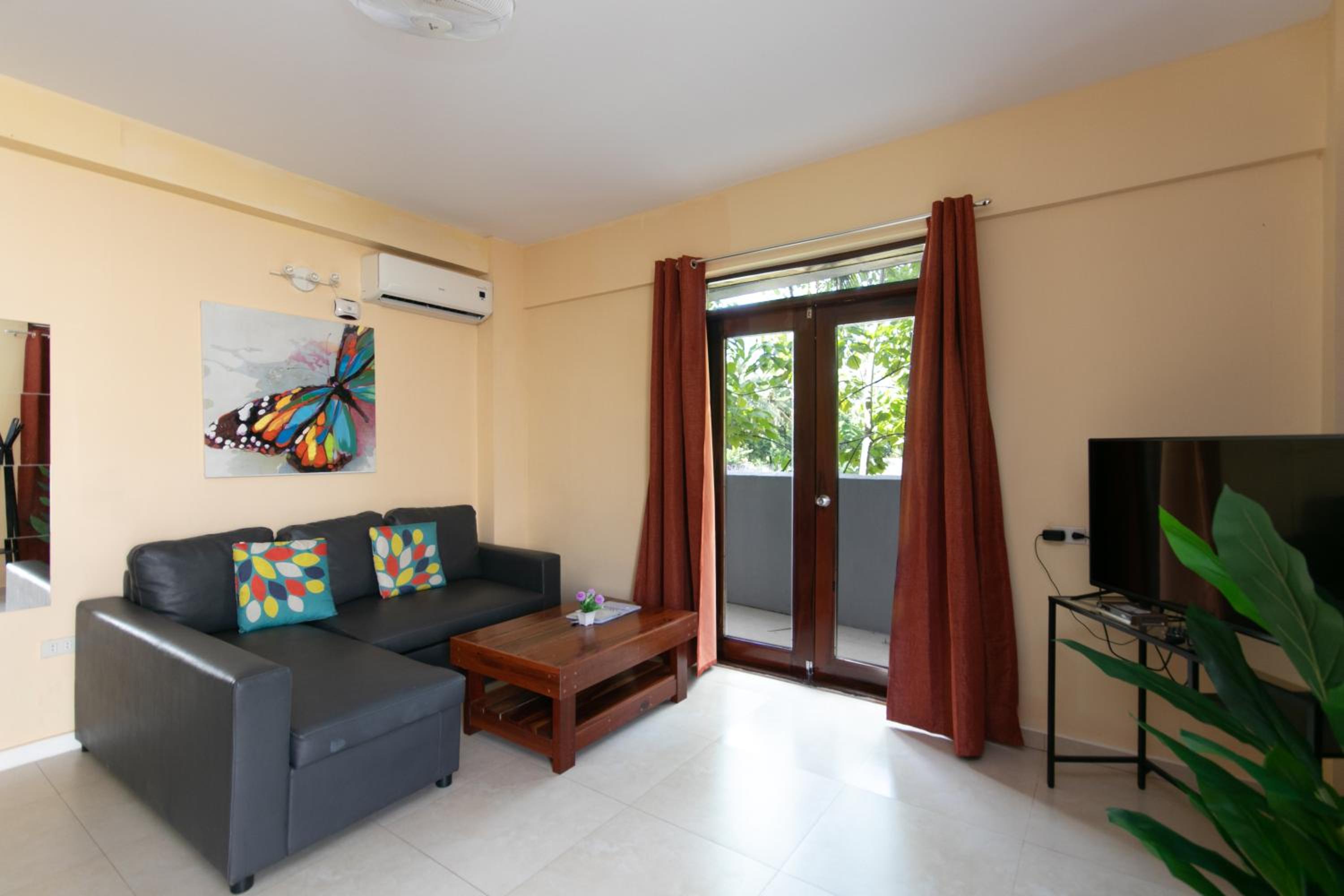 Reef Beach Resort
