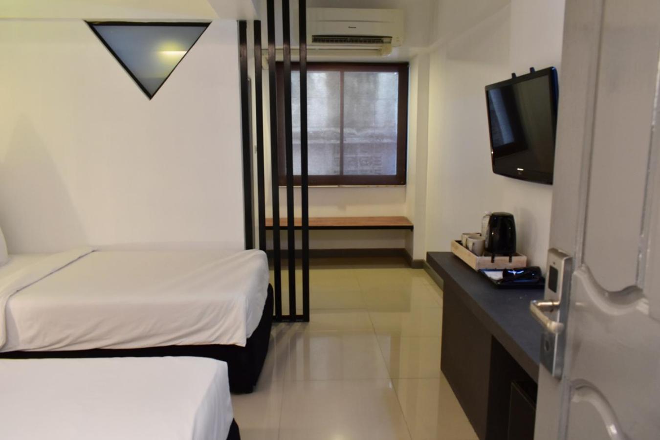 Loyy Hotel
