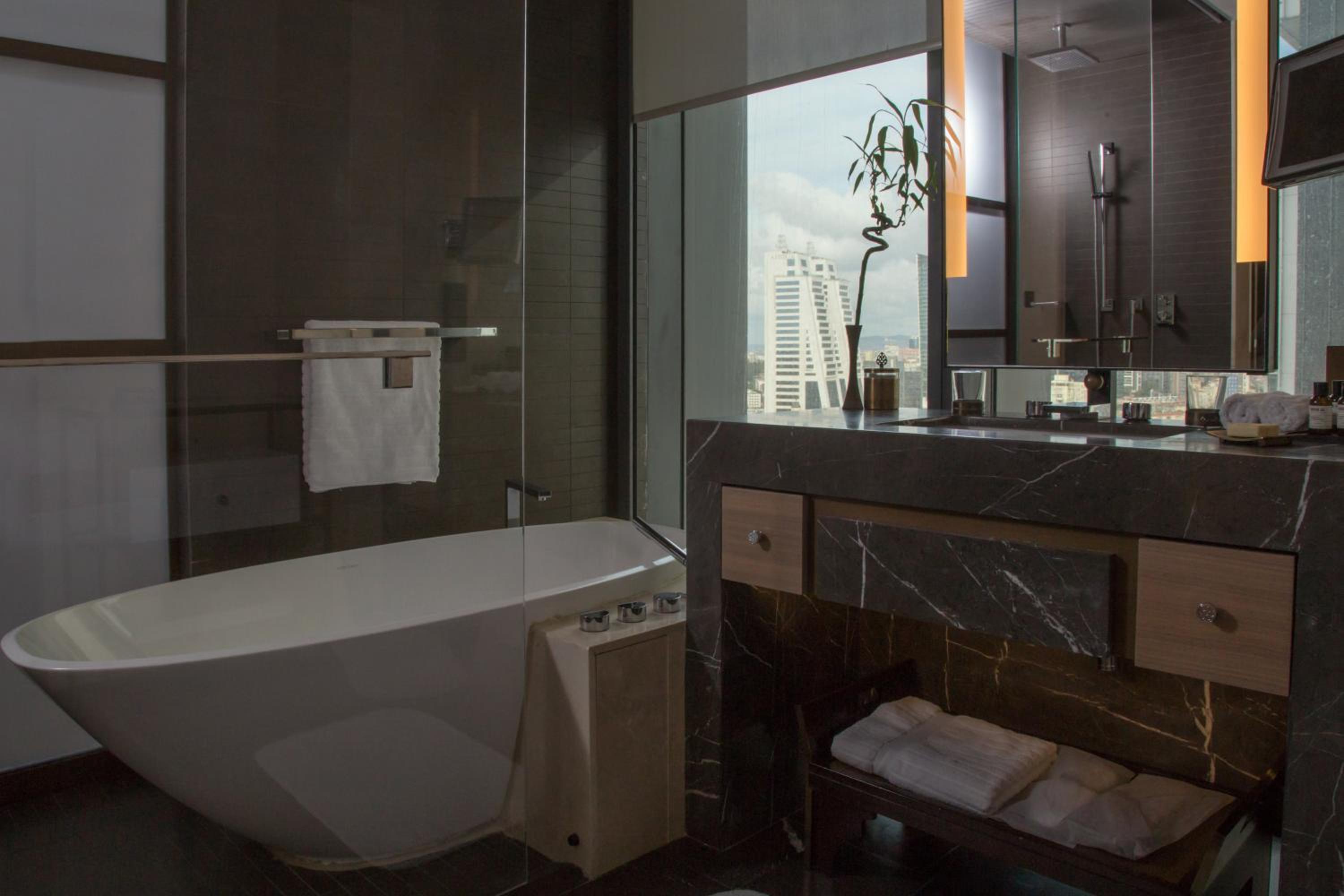 Fairmont Quasar İstanbul Otel - Image 73