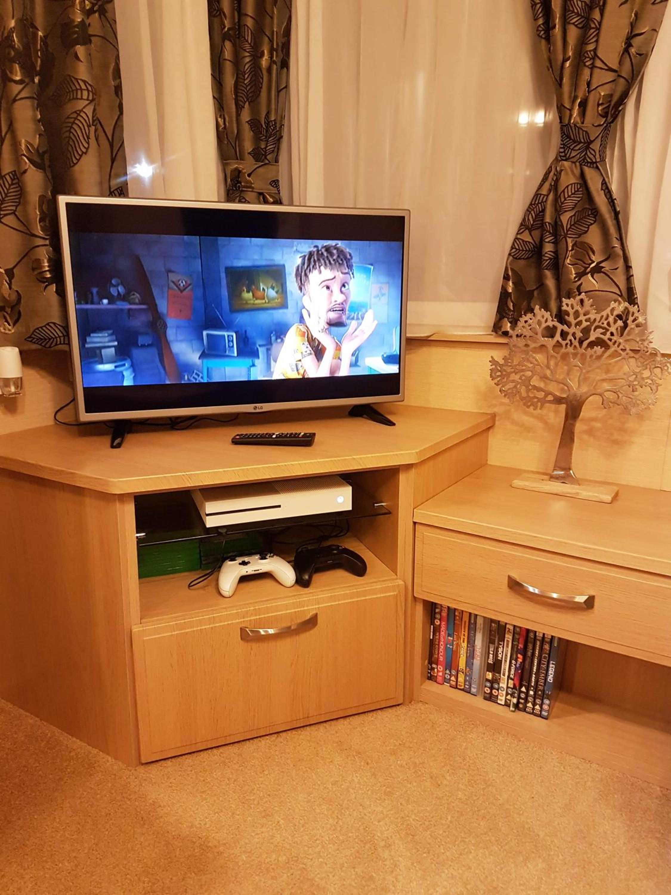 Caravan for rent at Tattershall Holiday Park view 4