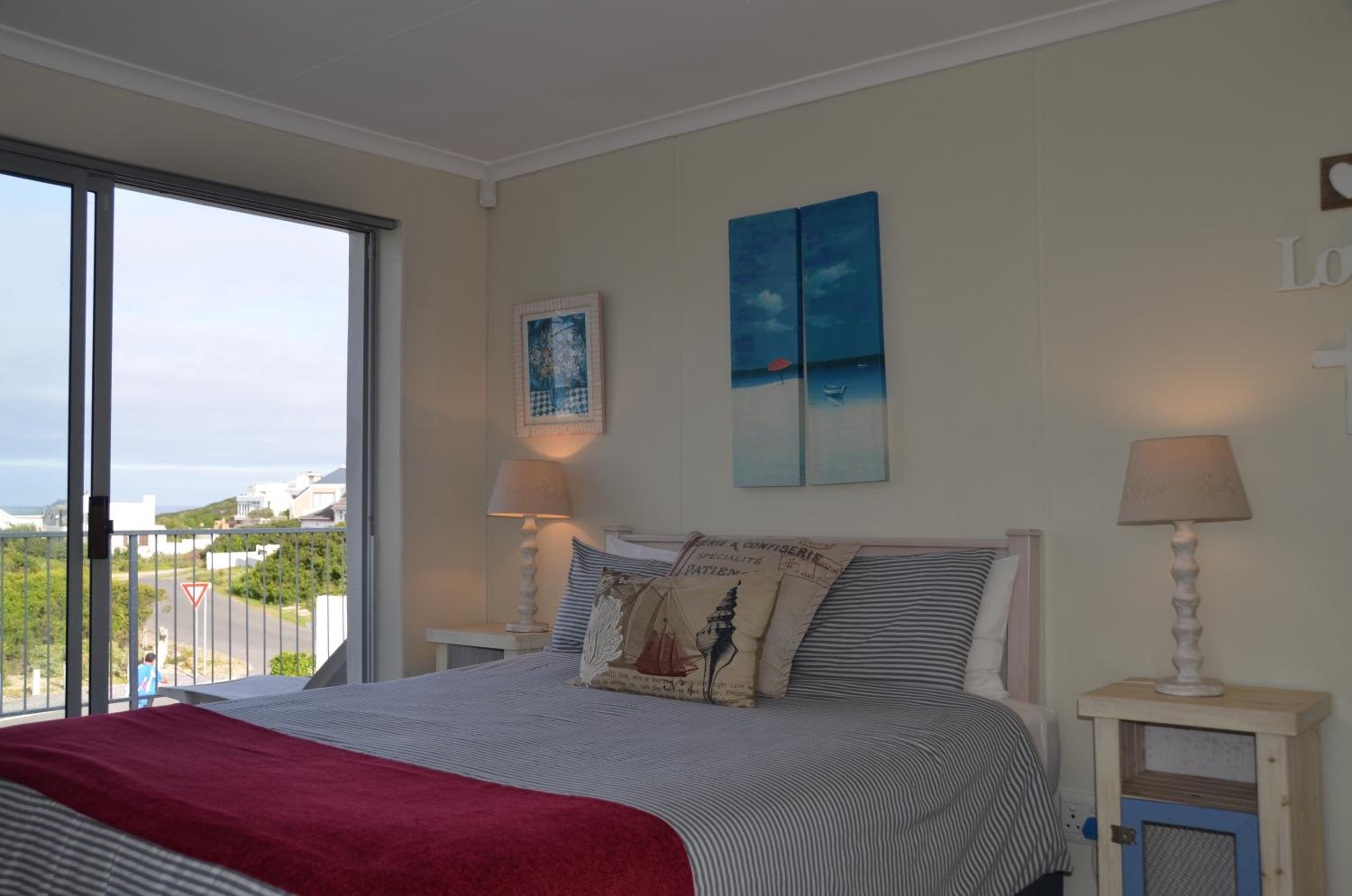 Beach Cottage 1 view 4