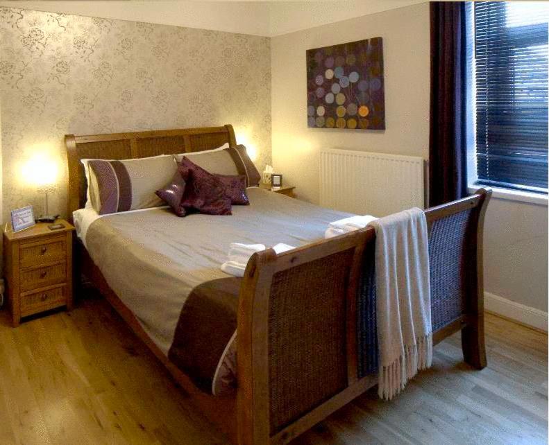 Ty Rosa Rooms