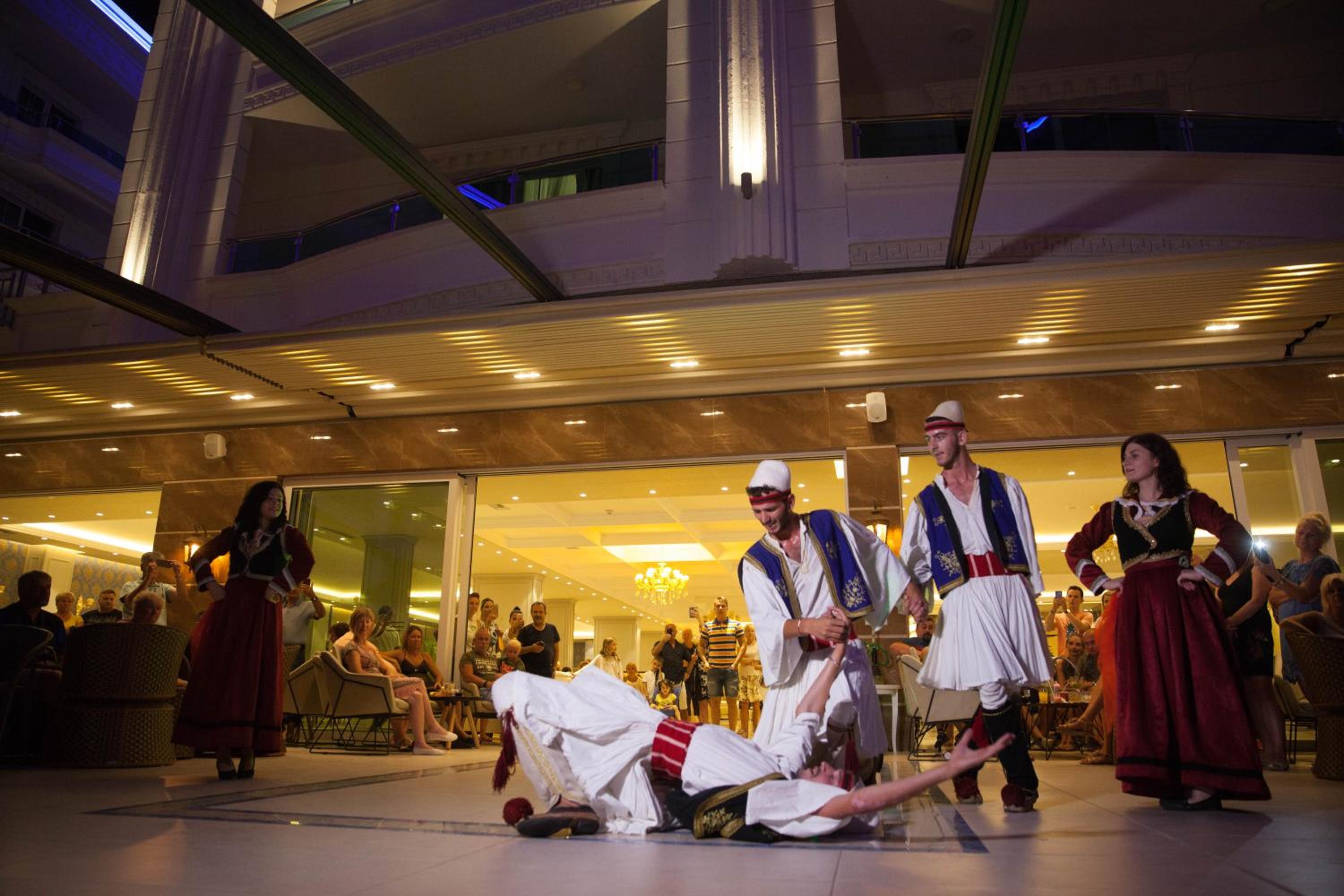 Grand Blue Fafa Resort & SPA