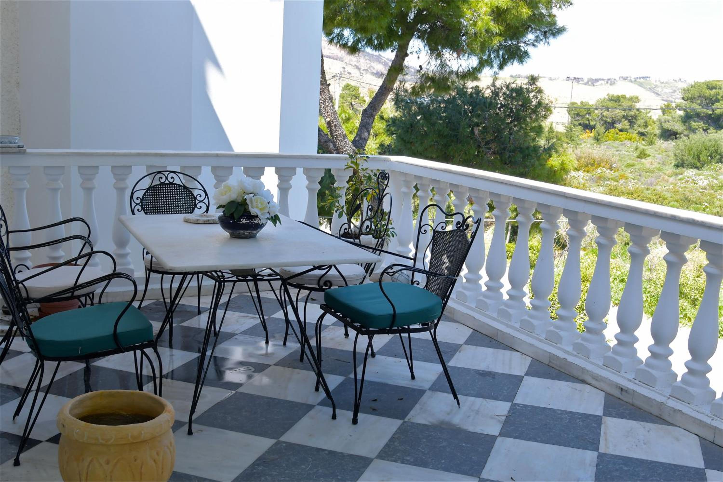 Priamos Kalitehnoupoli view 5
