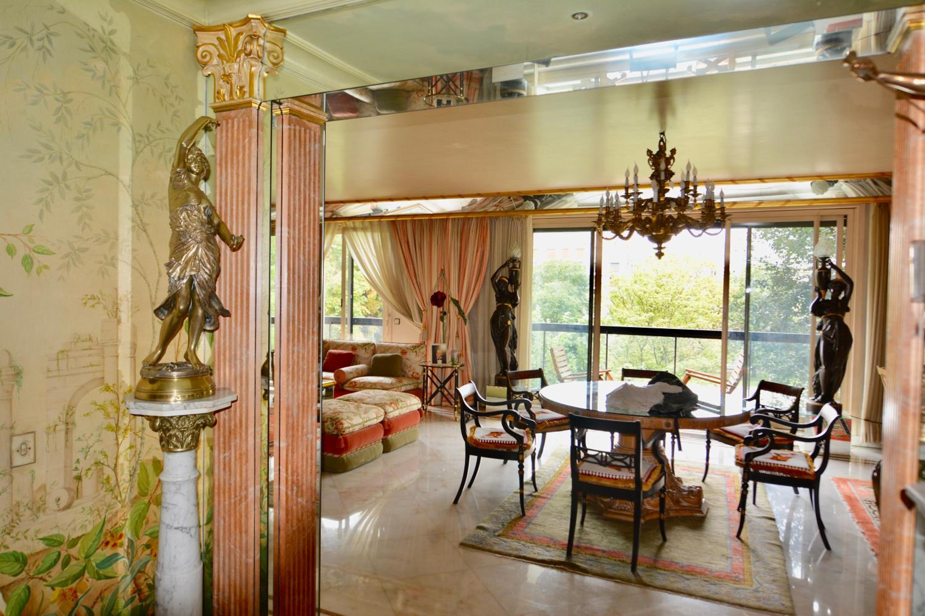 ARC de TRIOMPHE - FOCH PALACE