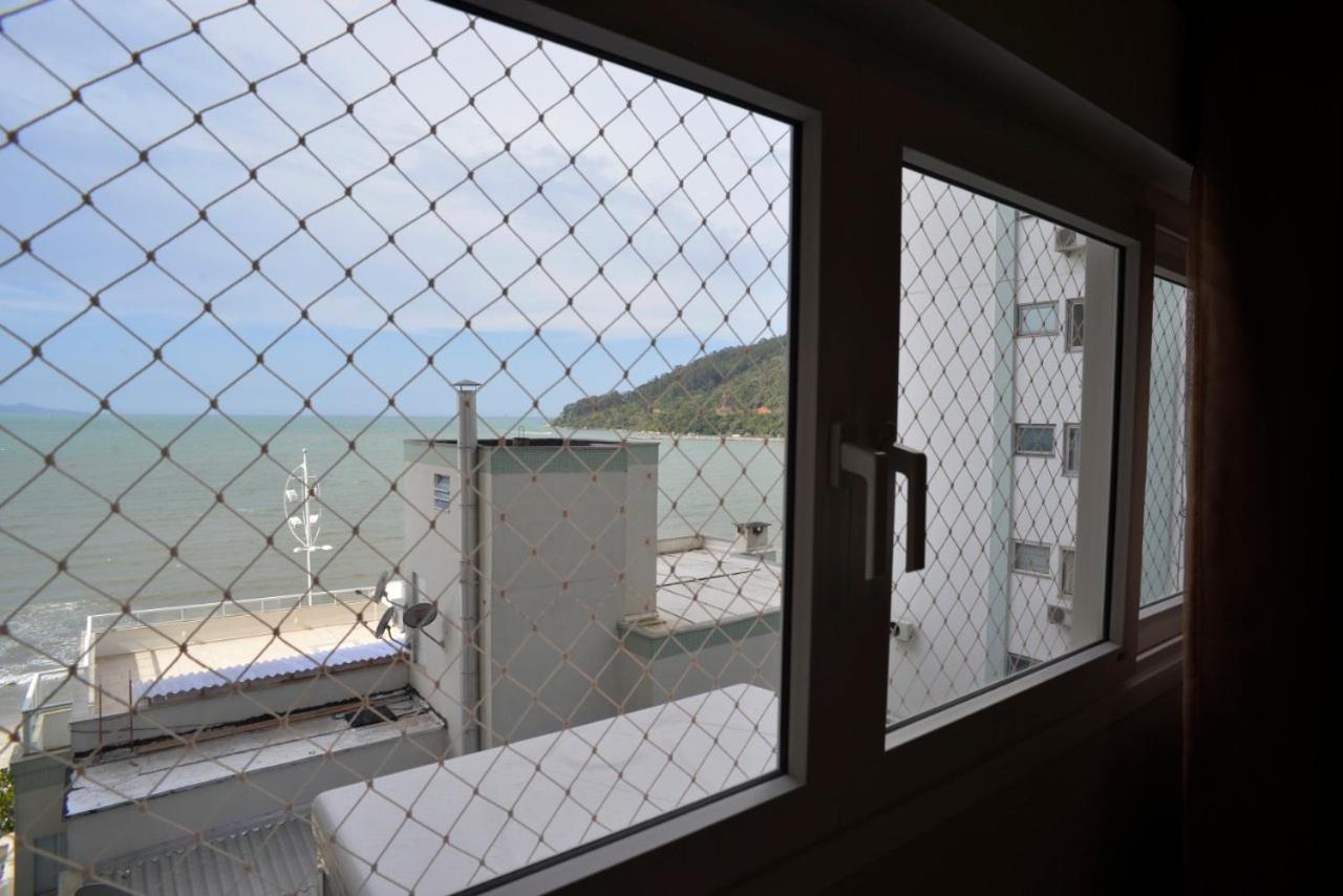 FRENTE MAR PÉ NA AREIA, na Av Atlântica