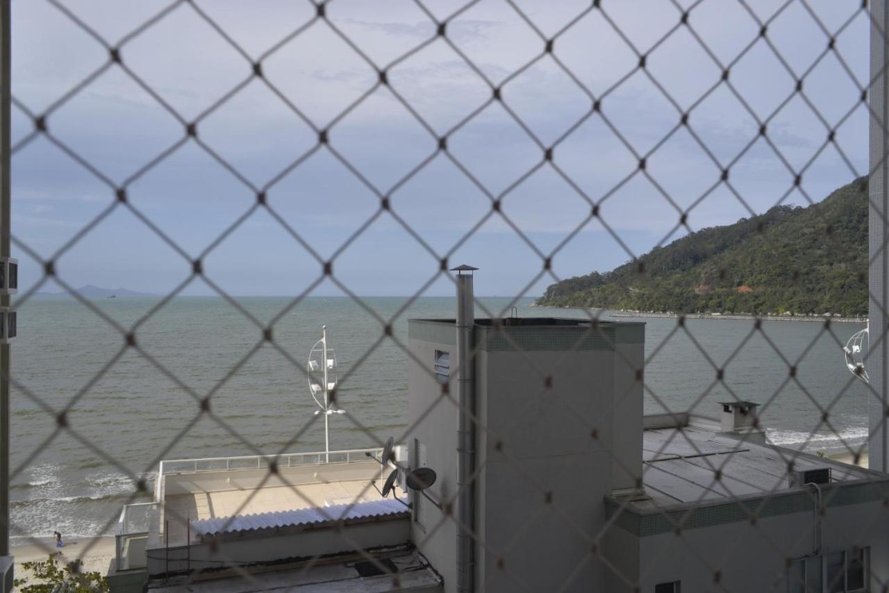 FRENTE MAR PÉ NA AREIA, na Av Atlântica