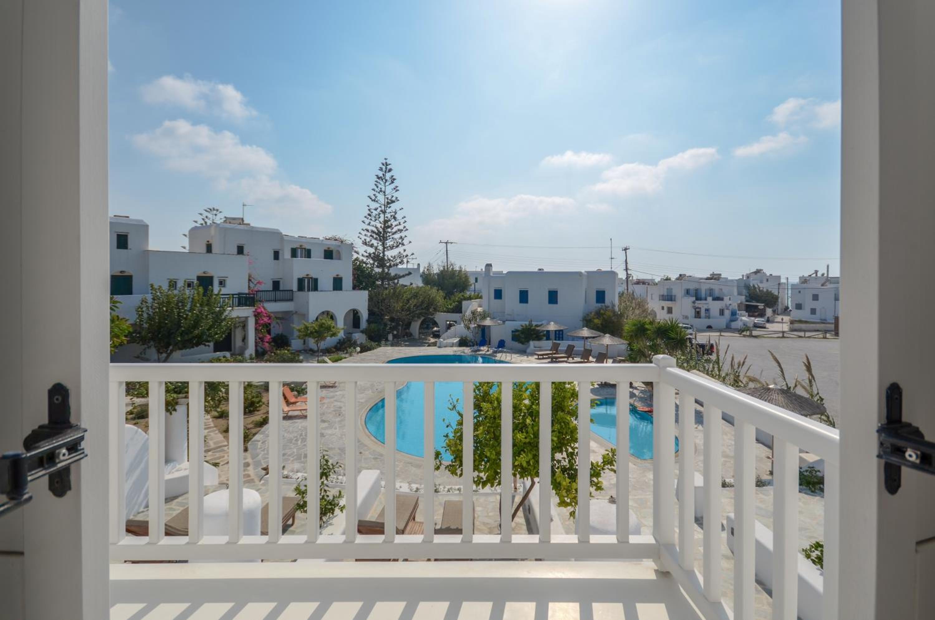 Naxian Queen Luxury Villas & Suites