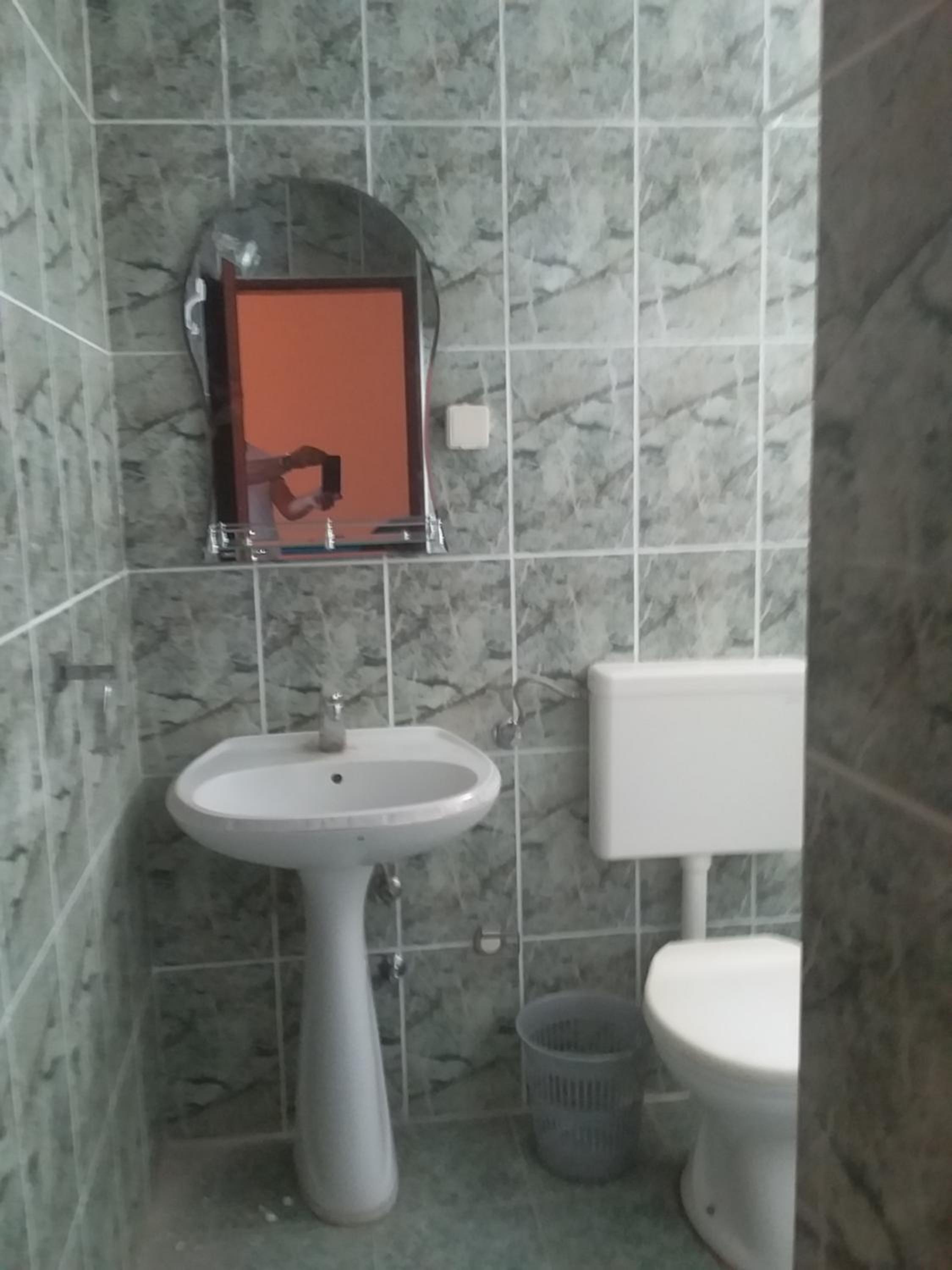 Photo 33