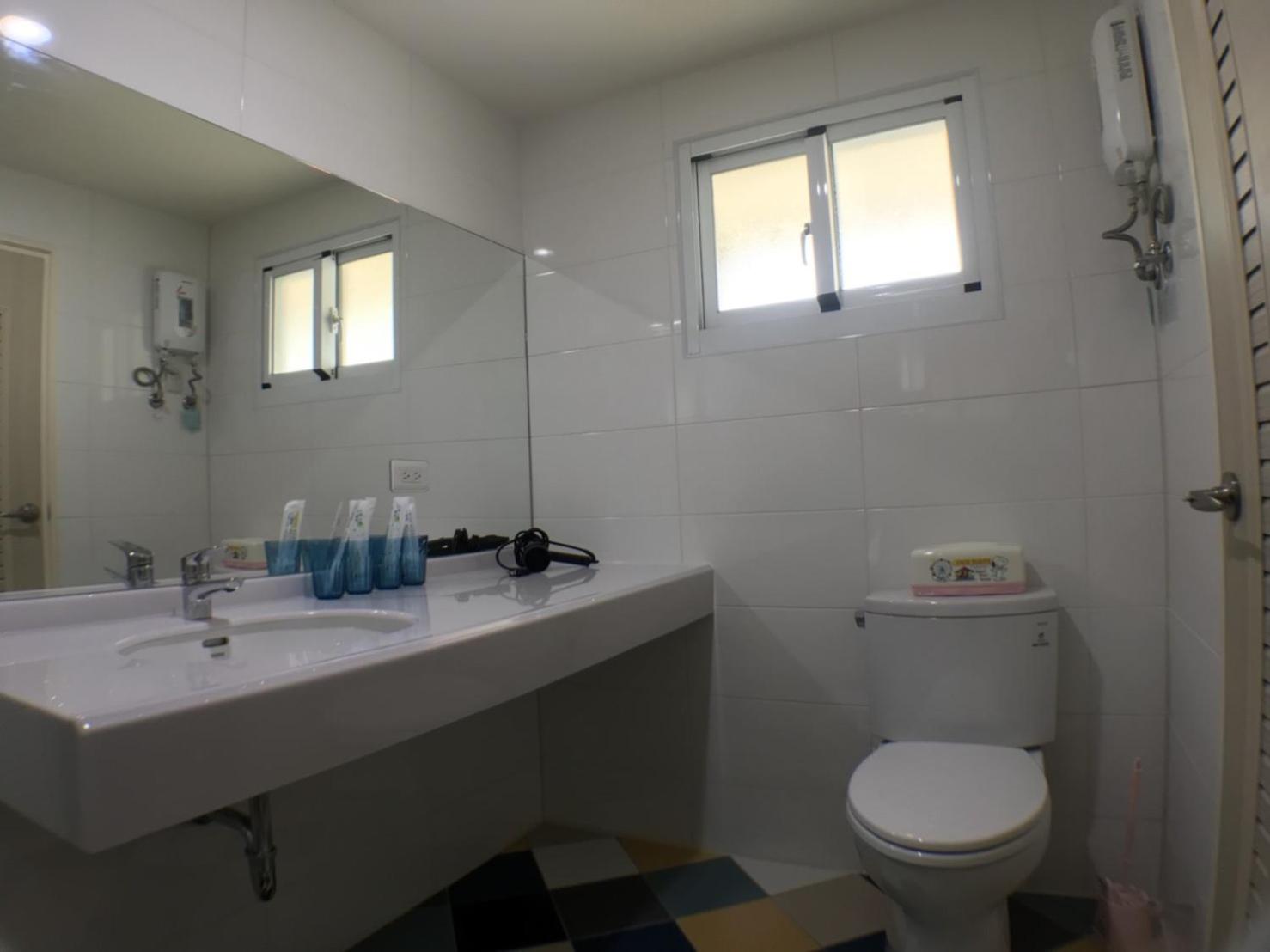 Photo 42