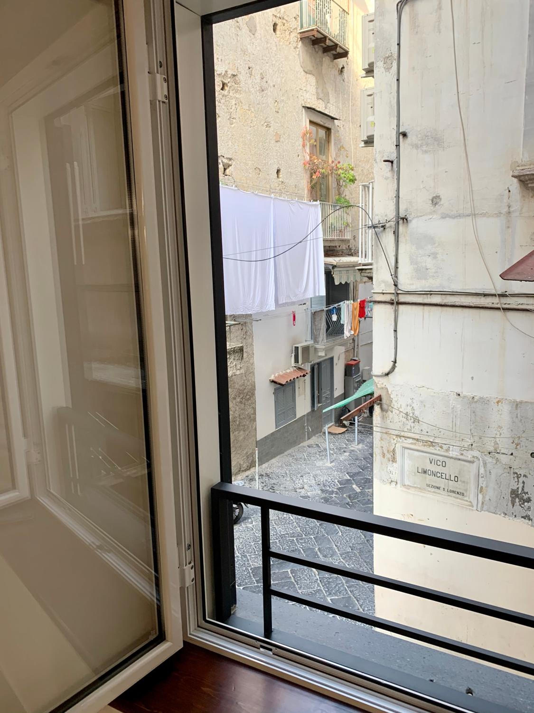 SECRET ROOM NAPLES historic center