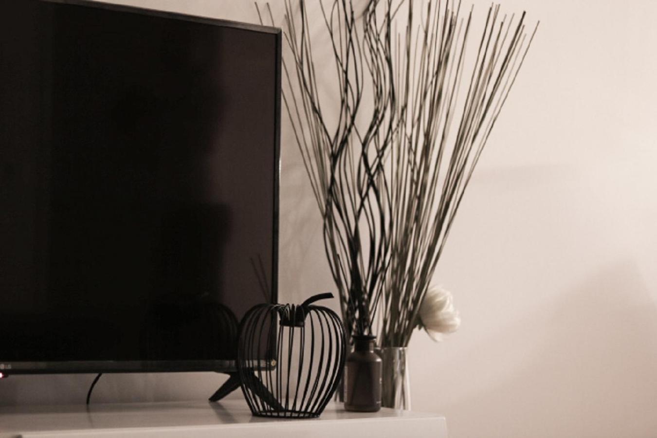 Cosy new Apartment 3min to VIC/Uno-City and Danube