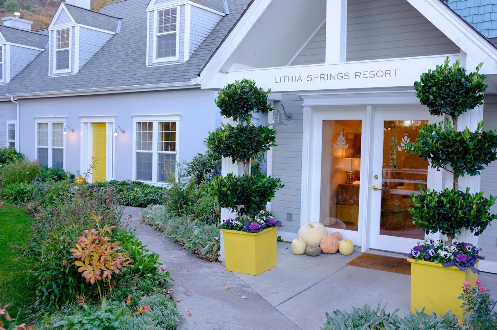 Ashland Vacations - Lithia Springs Resort - Property Image 12