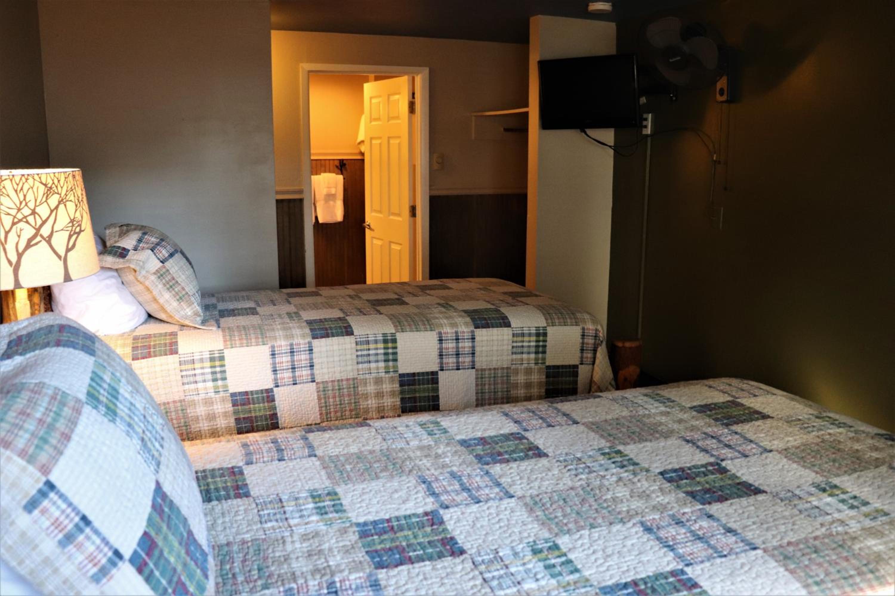 Lone Fir Resort
