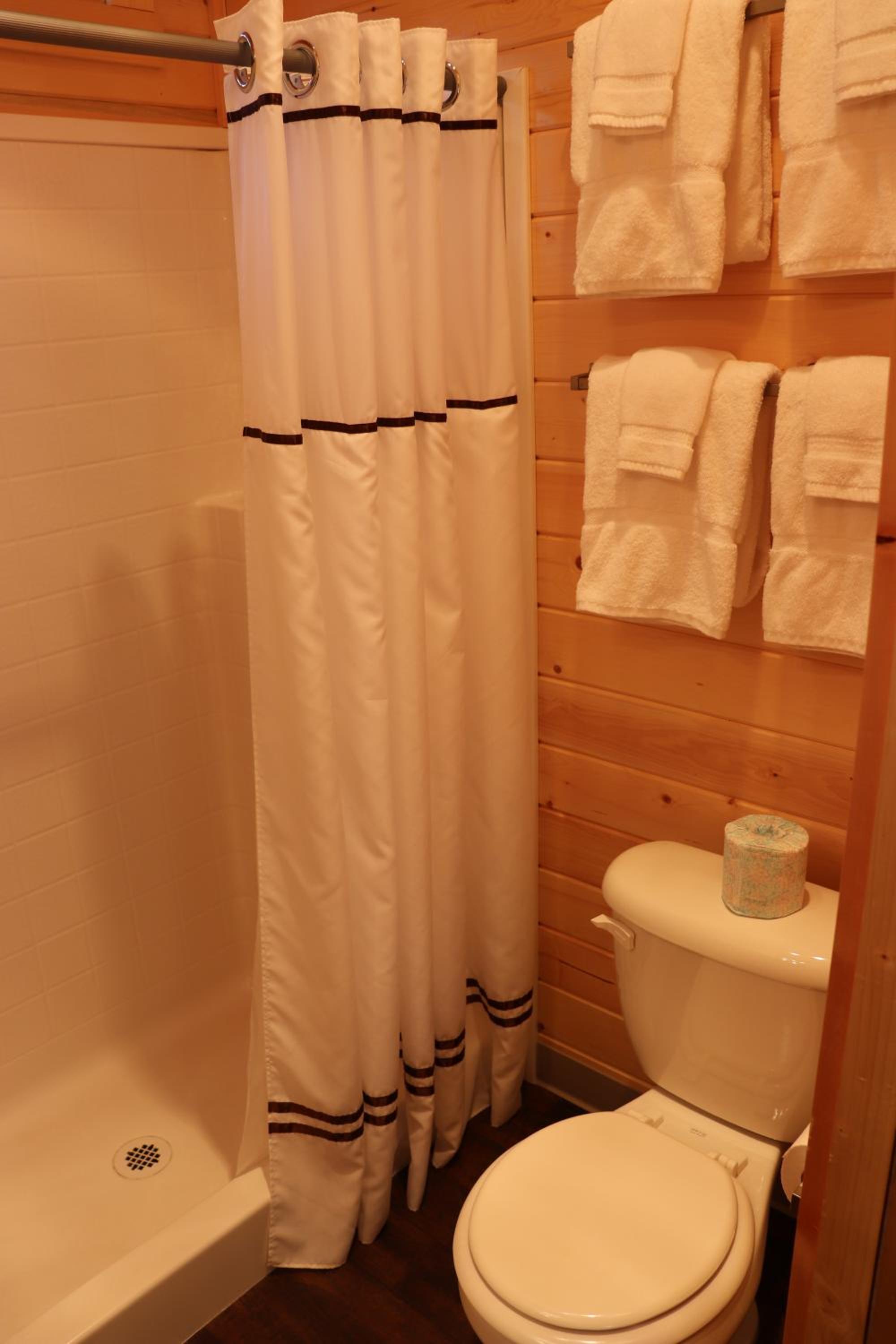 Lone Fir Resort