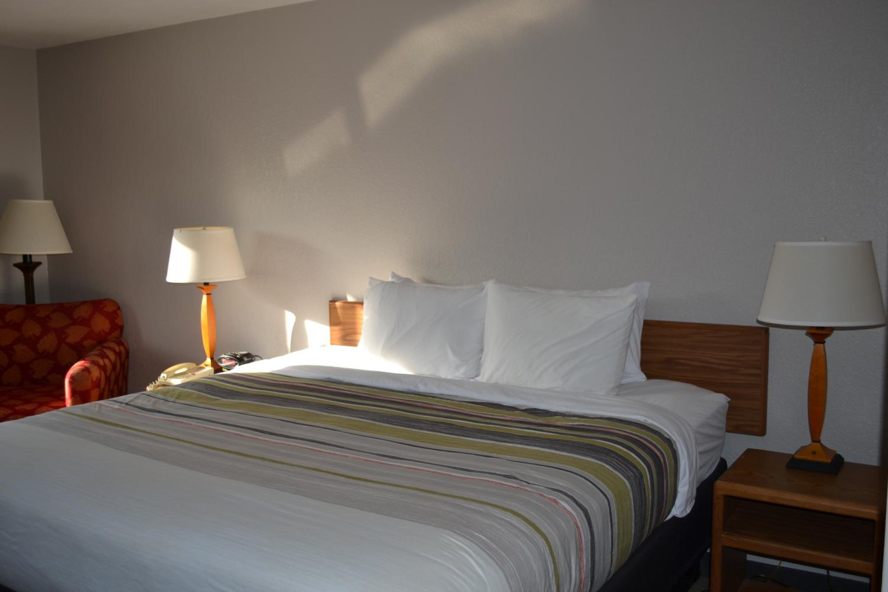 Country Inn & Suites by Radisson, Fairview Heights, IL