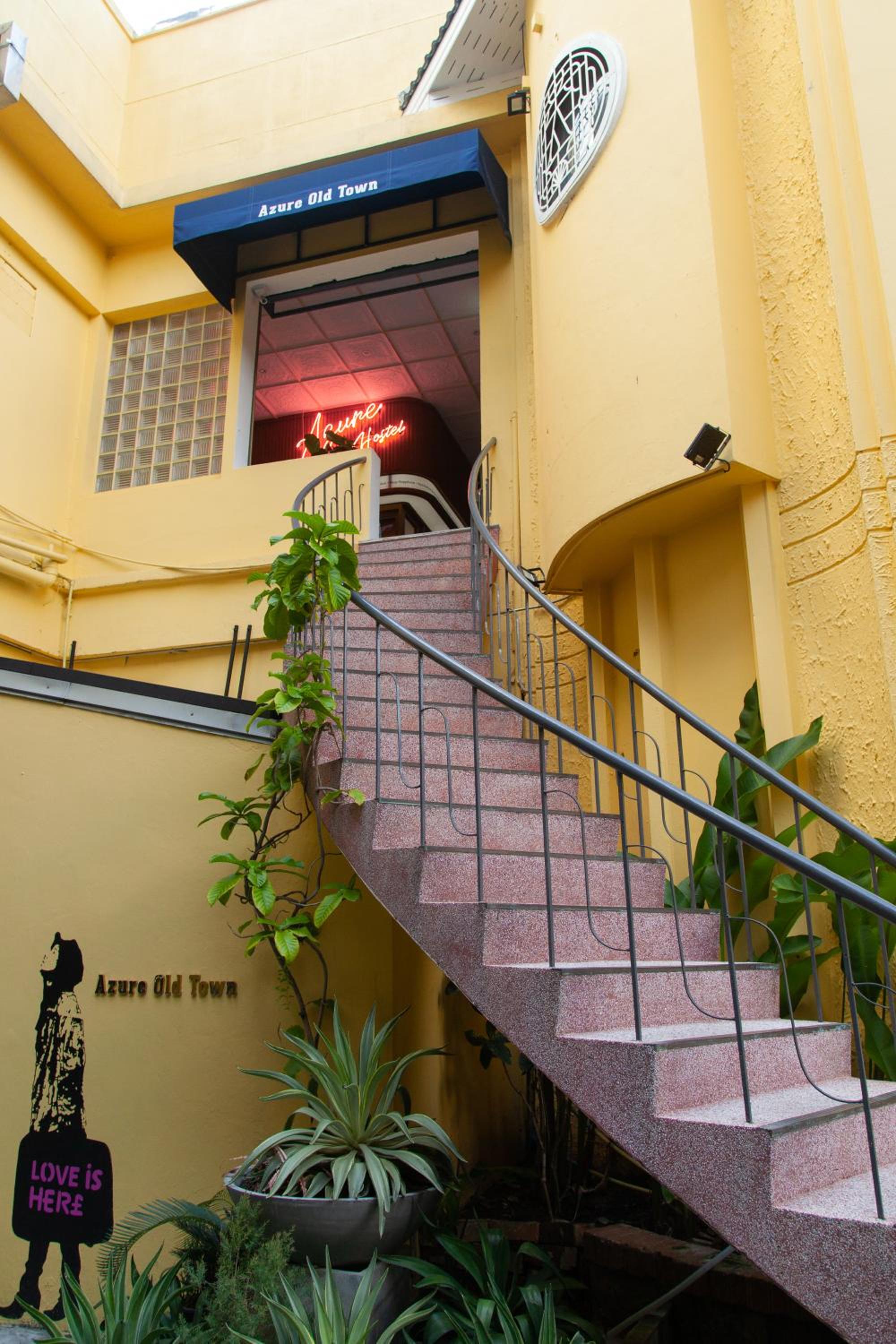 Azure Hostel Bangkok