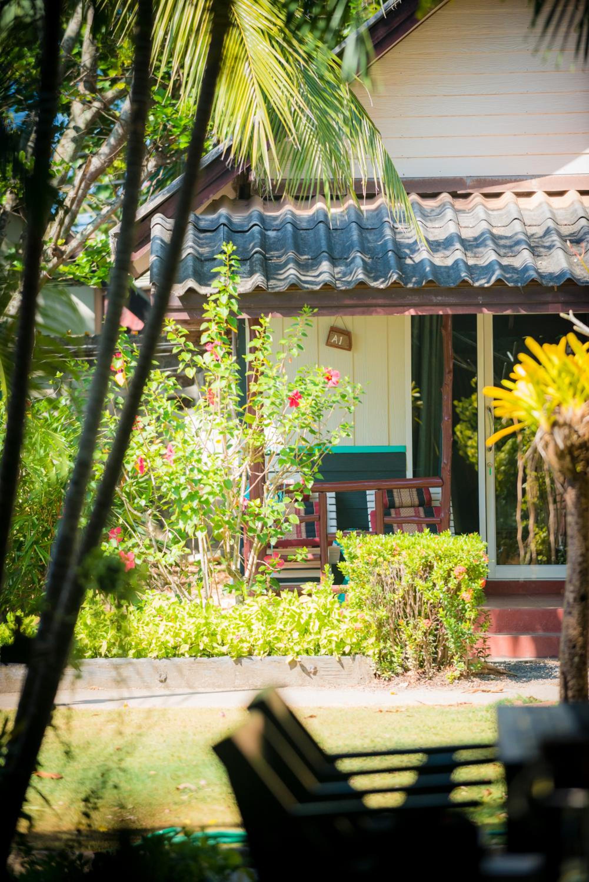 Oasis Yoga Bungalows