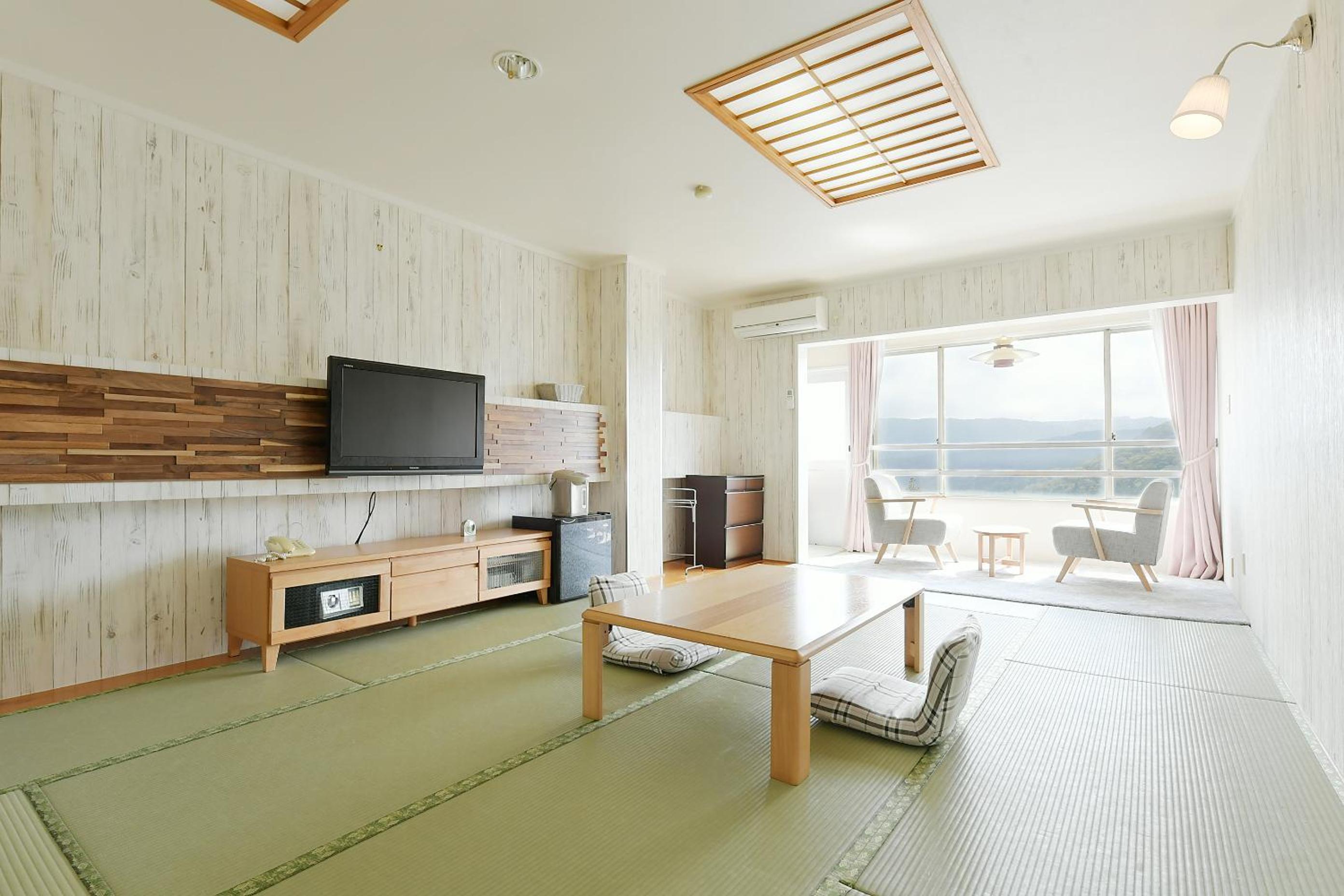 箱根芦ノ湖 HOTEL RaKuun
