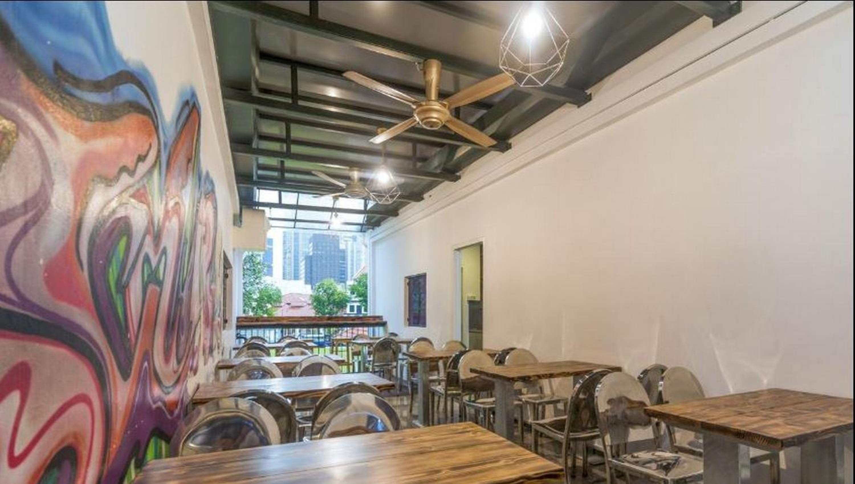 BEAT Arts Hostel at Chinatown