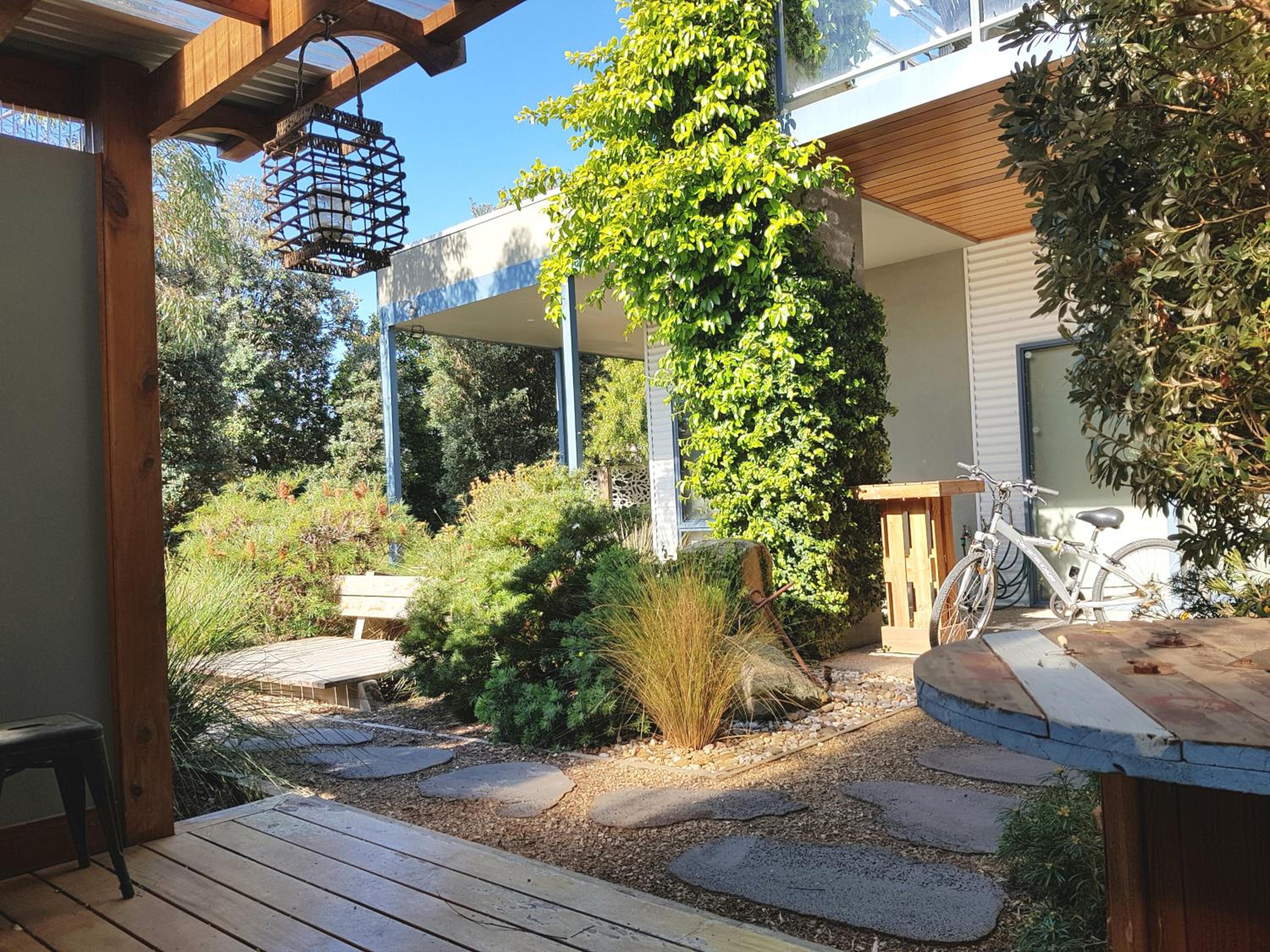 Bay Breeze Beach Holiday Home