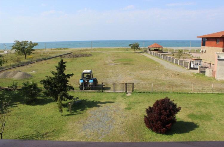 Дом на пляже Black sea House