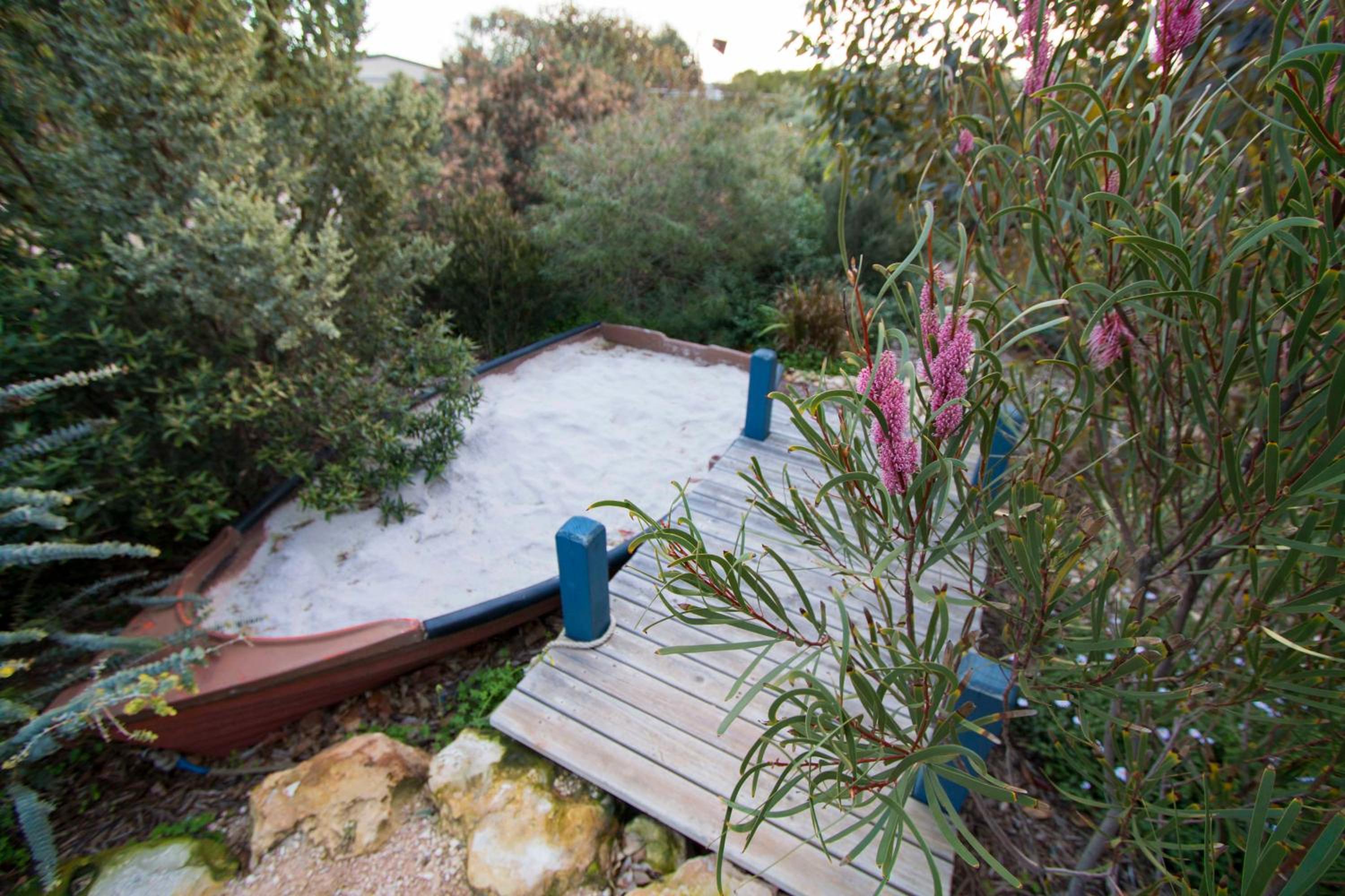 Coorong Cabins