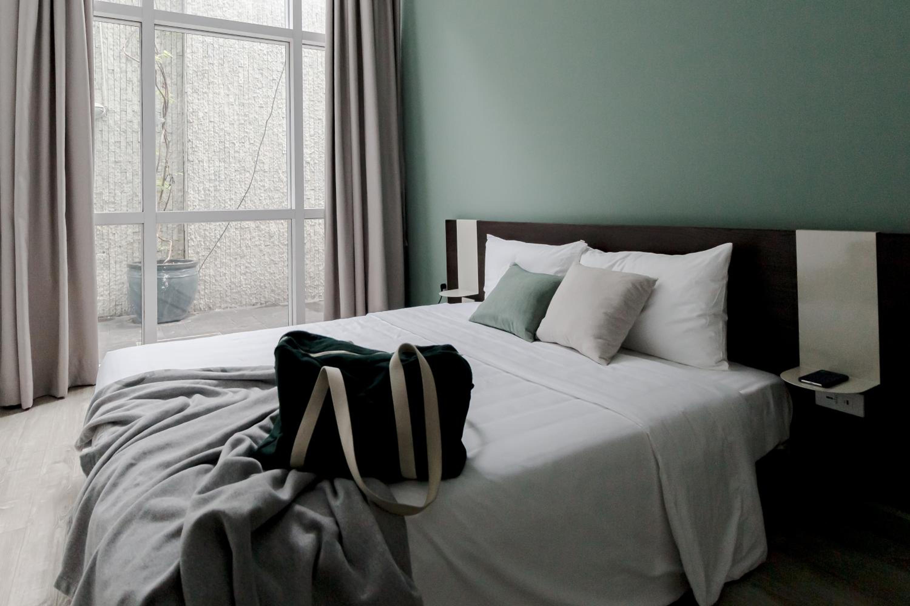Blue Arch - Luxury Serviced Apartment in Central Saigon