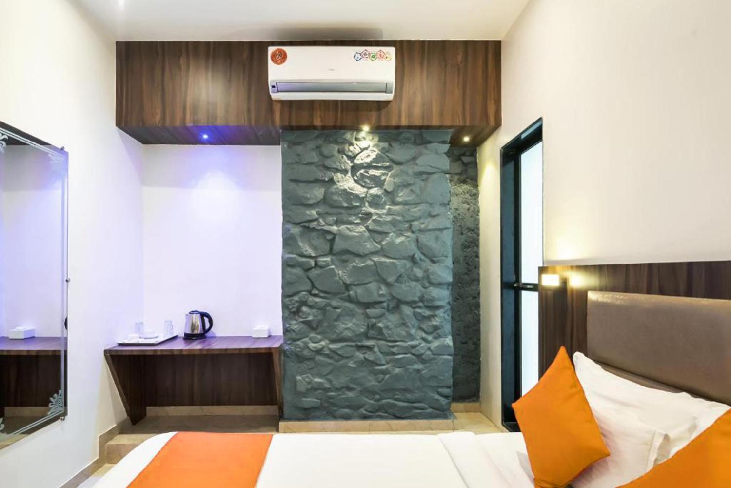 Mumbai Vacations - Hotel Sea Grand, Colaba - Property Image 27