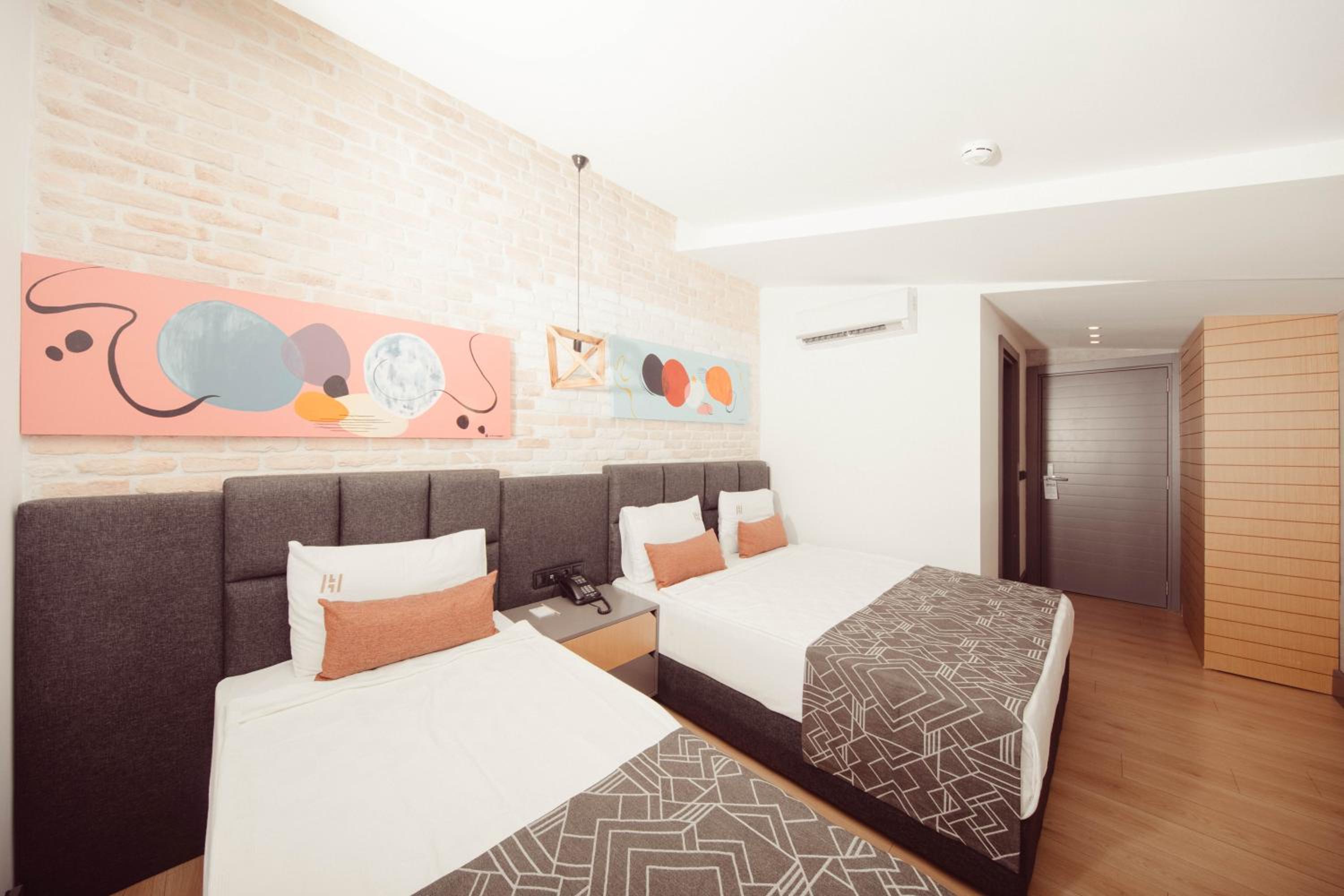 Laren Sea Side Hotel Spa - Image 7