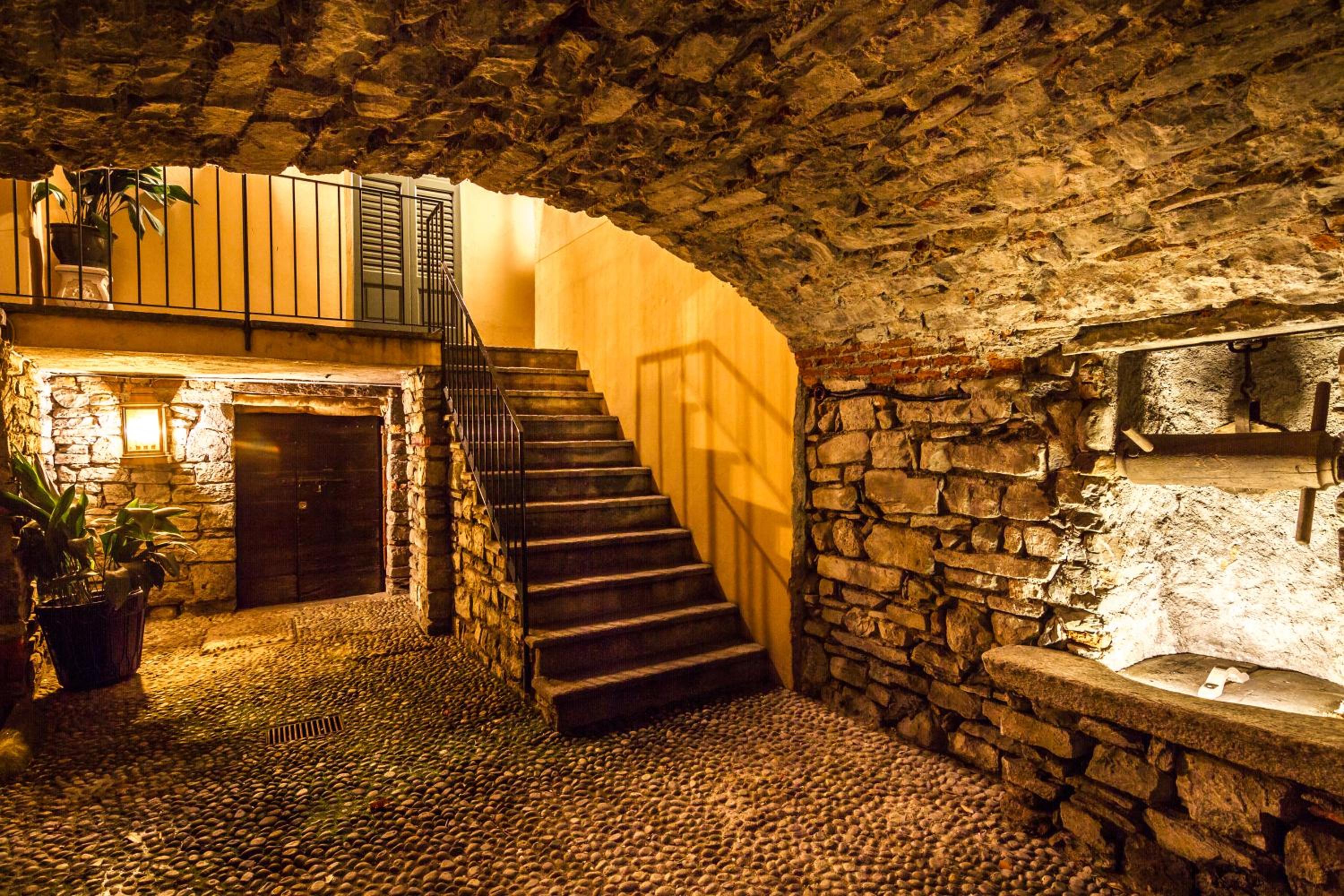 Cernobbio Art Apartment view 2