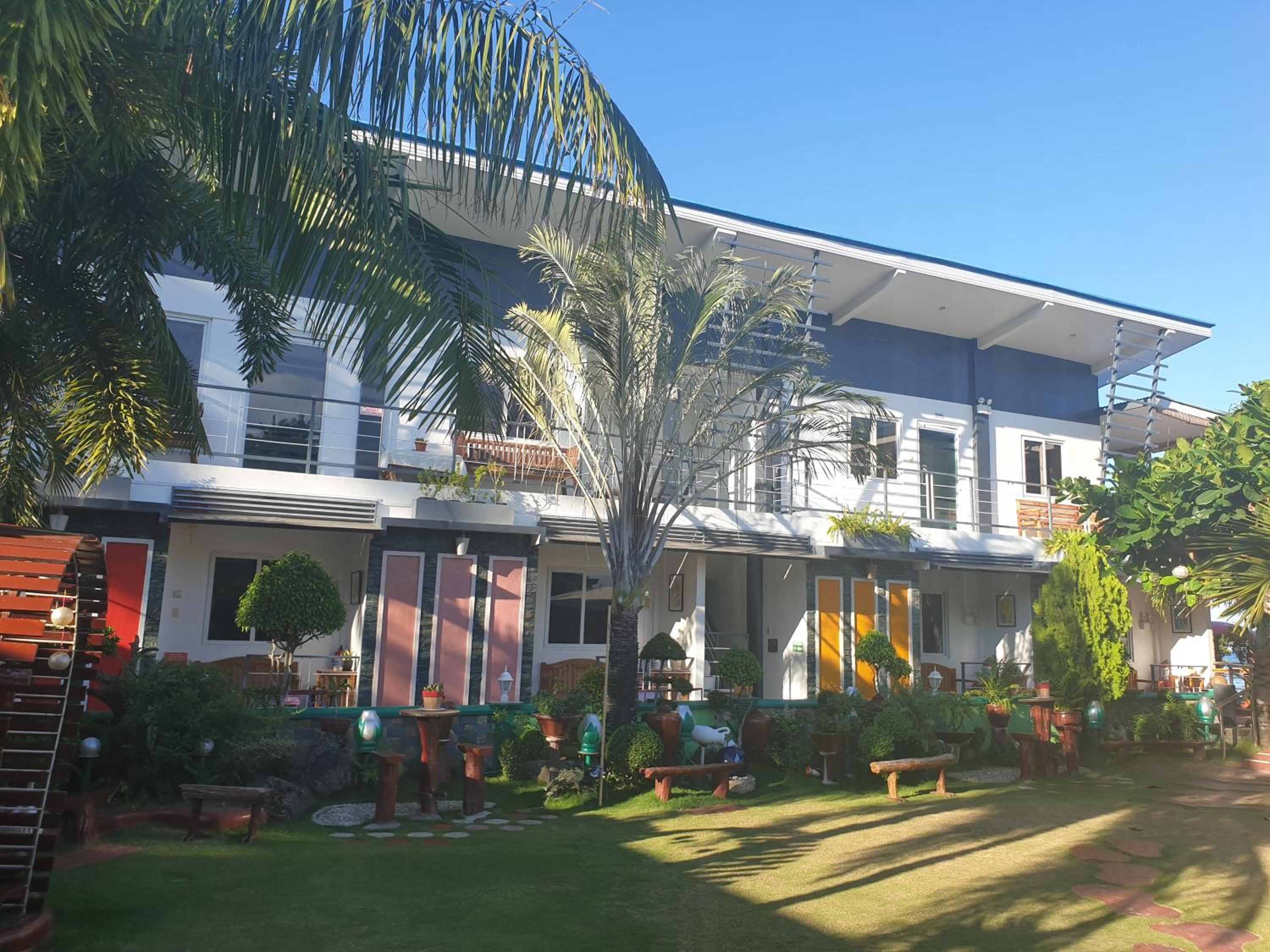 L & M Hearthstones Lodge