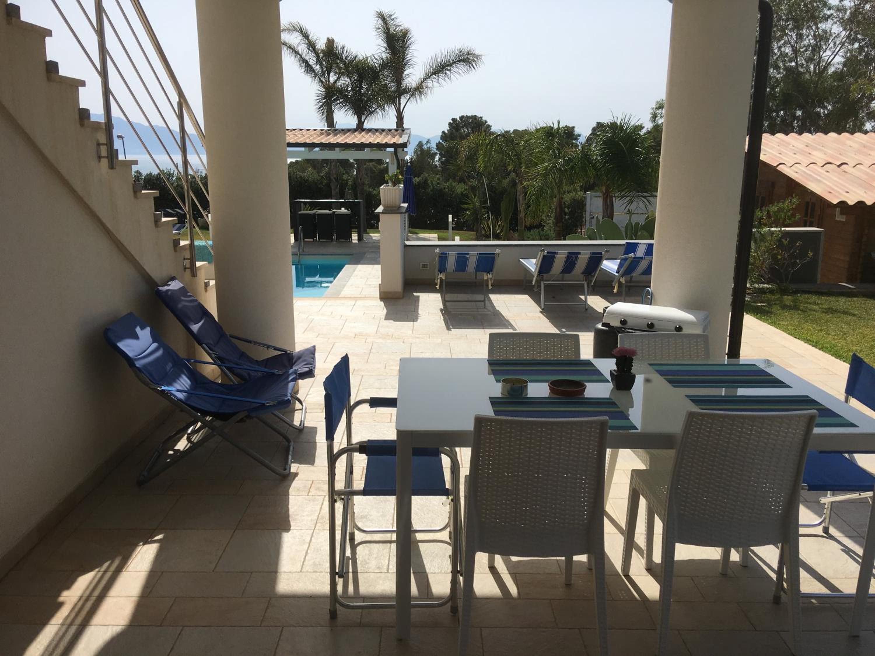 Villa Perla Di San Cataldo view 2