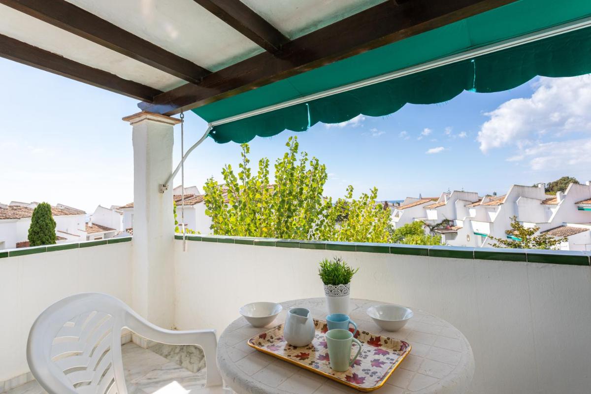Lunamar 82 Apartment by GHR Rentals photo 4