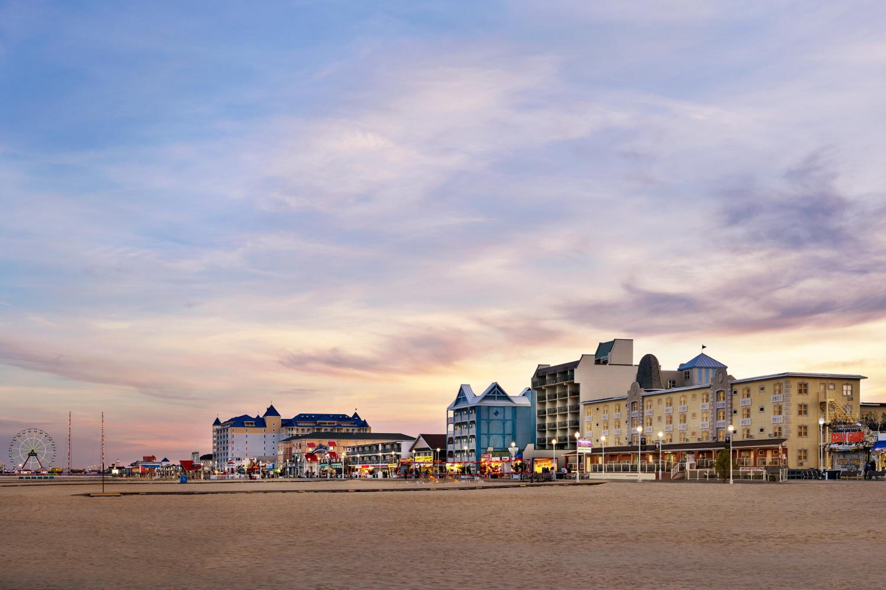 Hotel Plim Plaza Hotel - Image 1