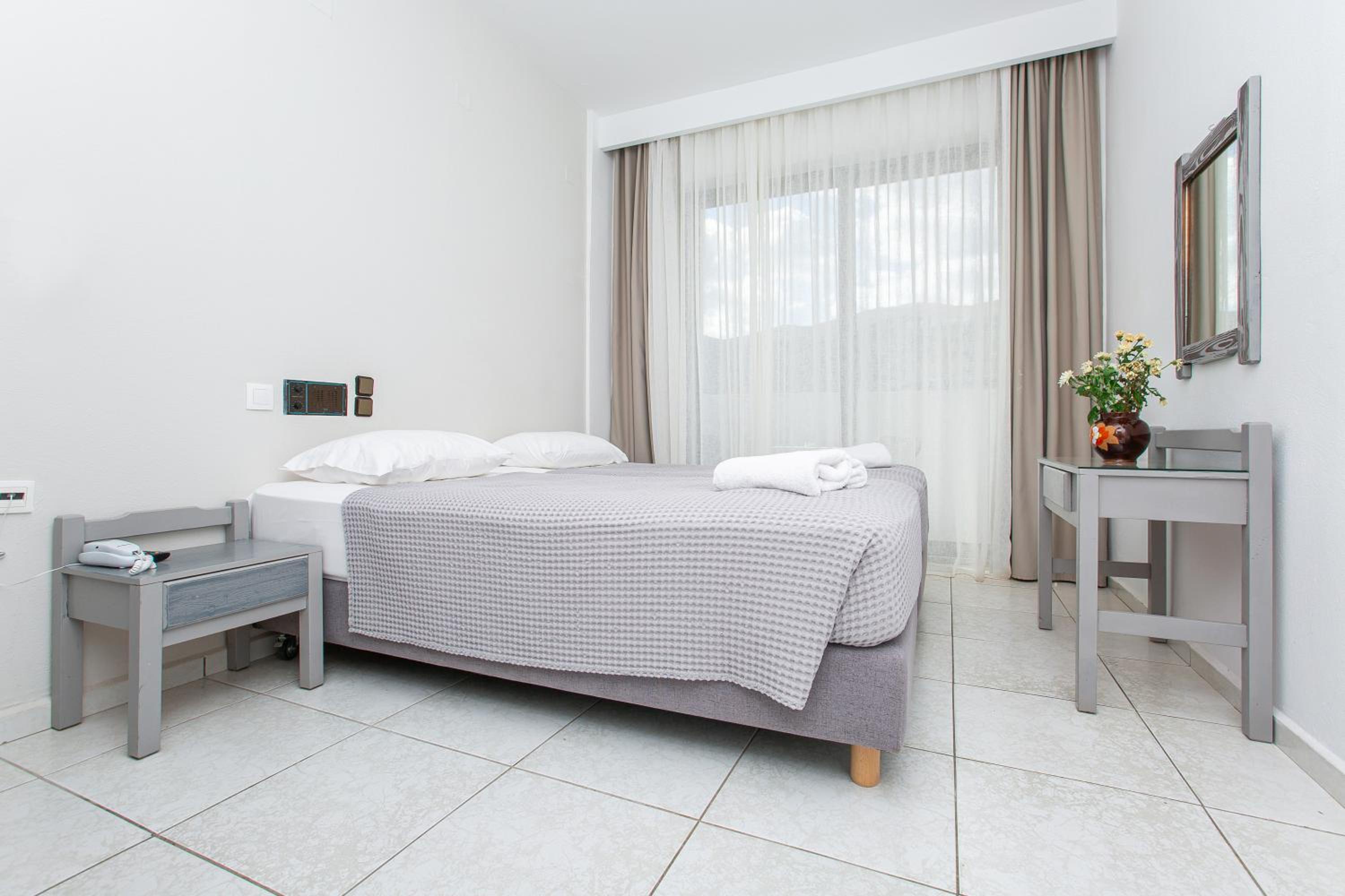 Hermes Hotel