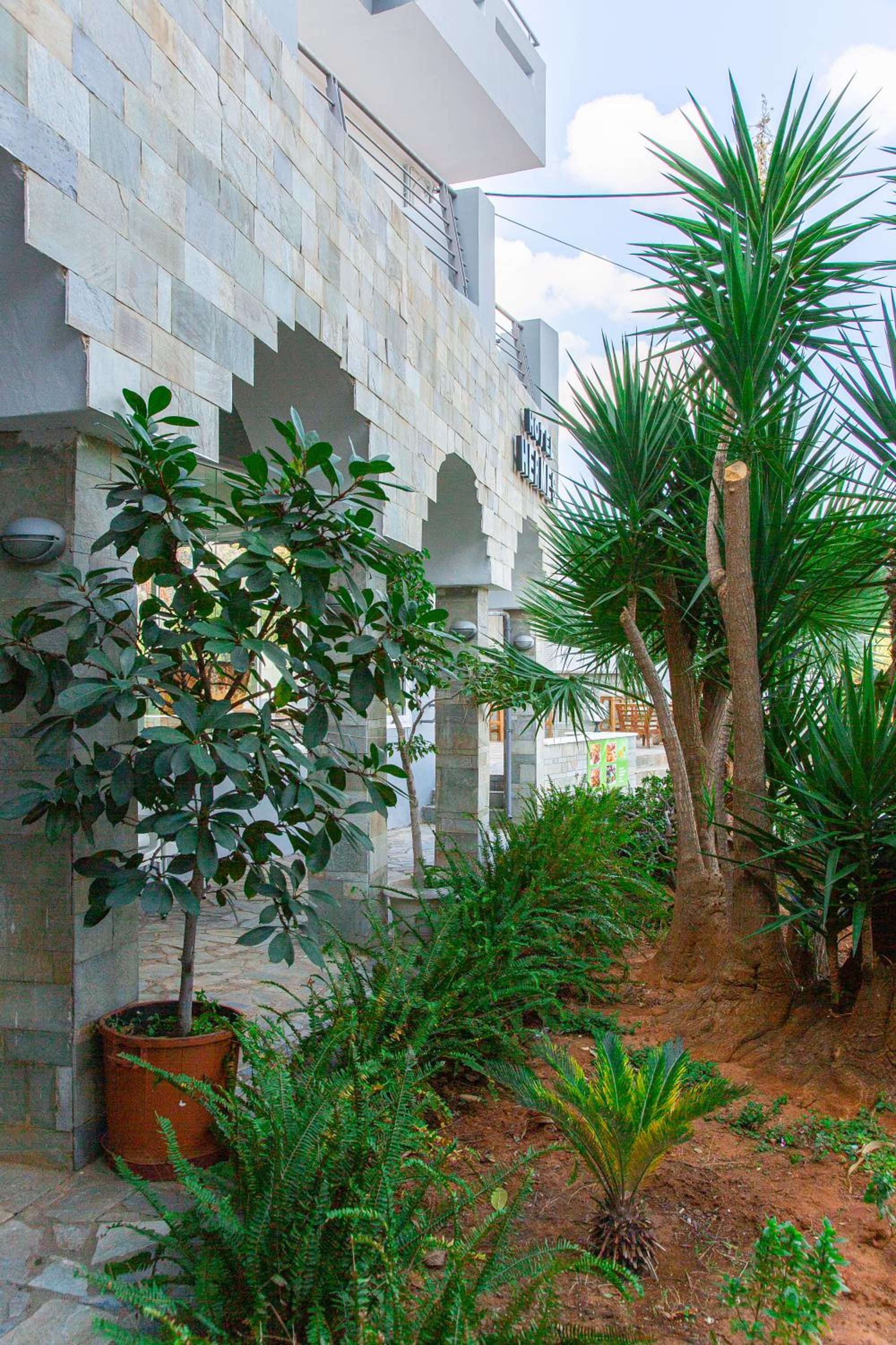 Hermes Hotel