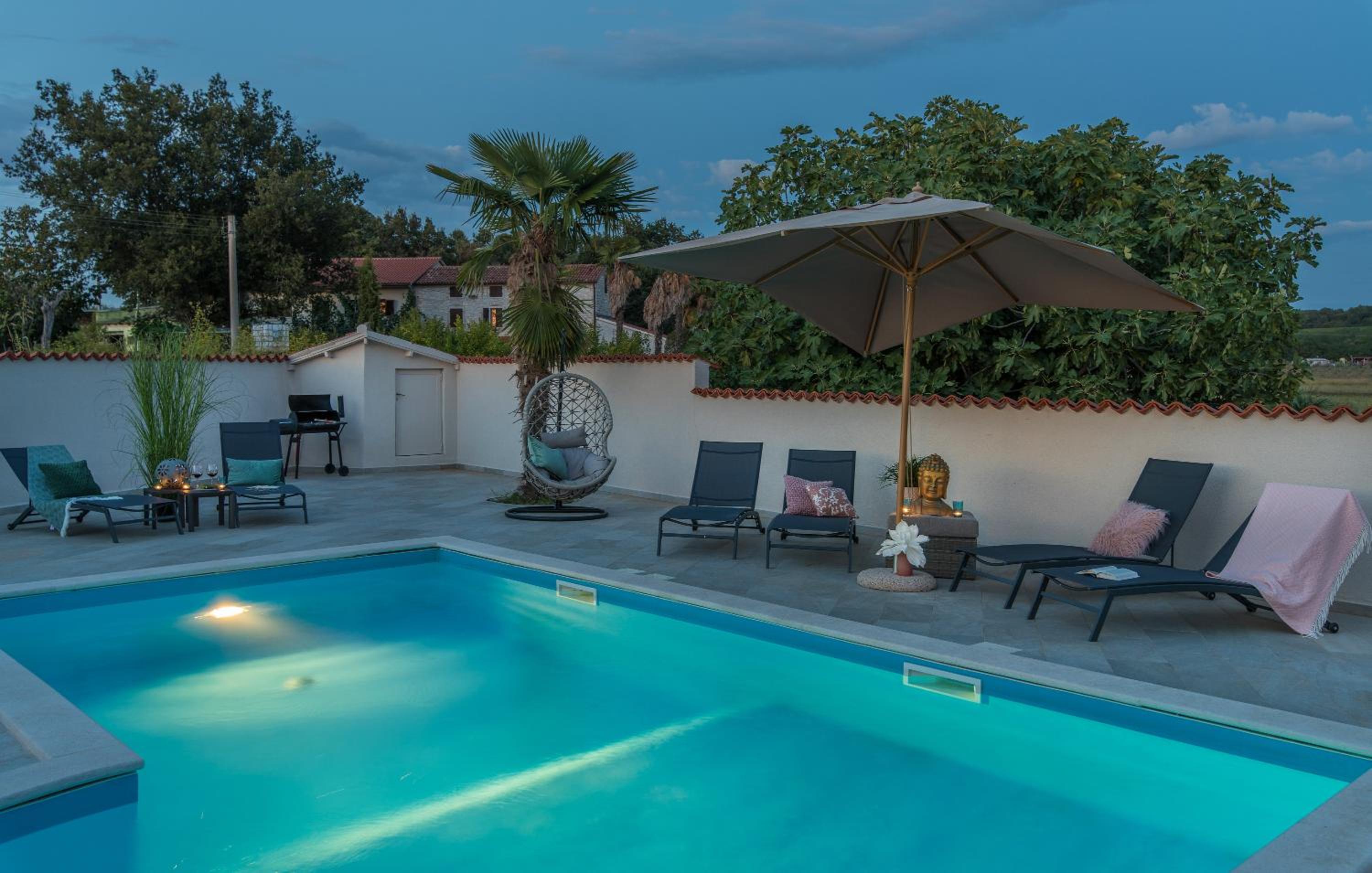 BIG Promotion, Villa Serenitas view 2