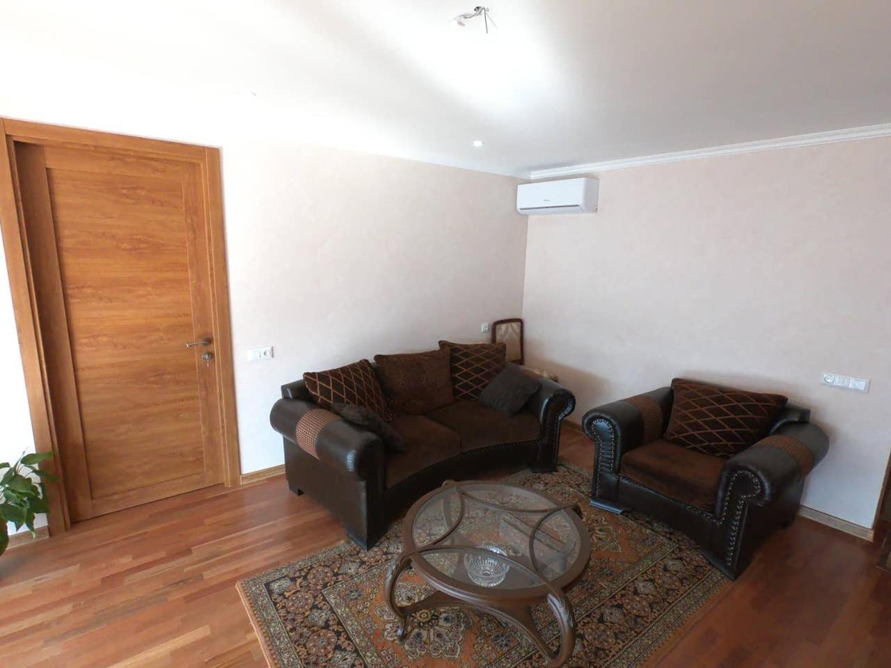 ANAs House