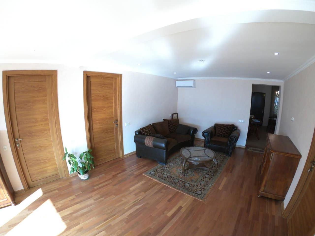 ANAs House