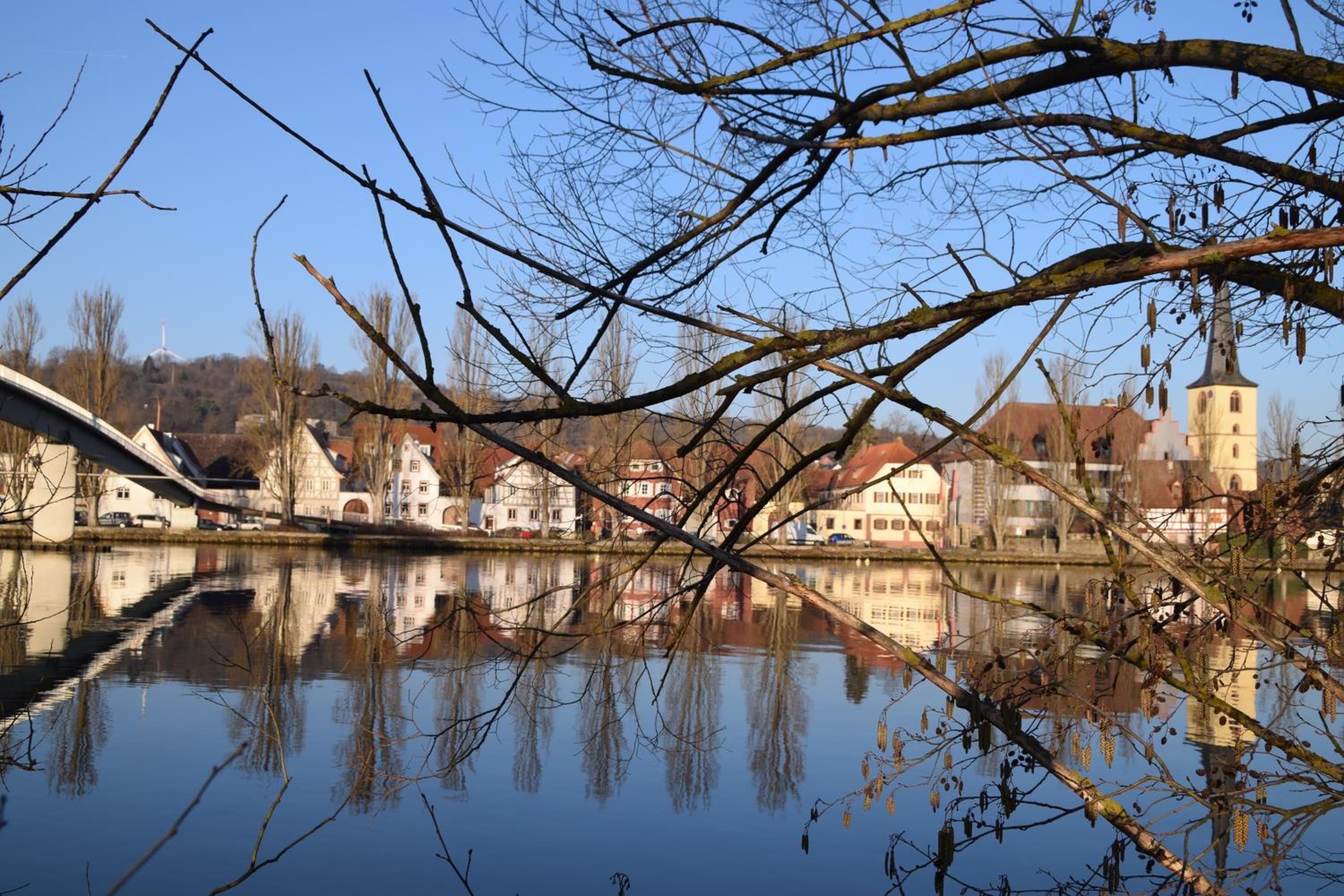 maindrei - schlafen am fluss