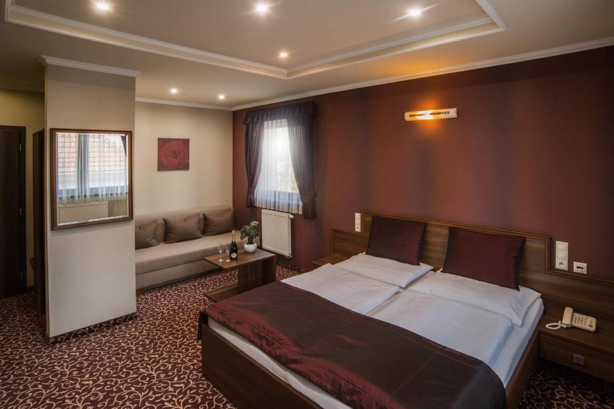 Corvin Pension and Restaurant view 4