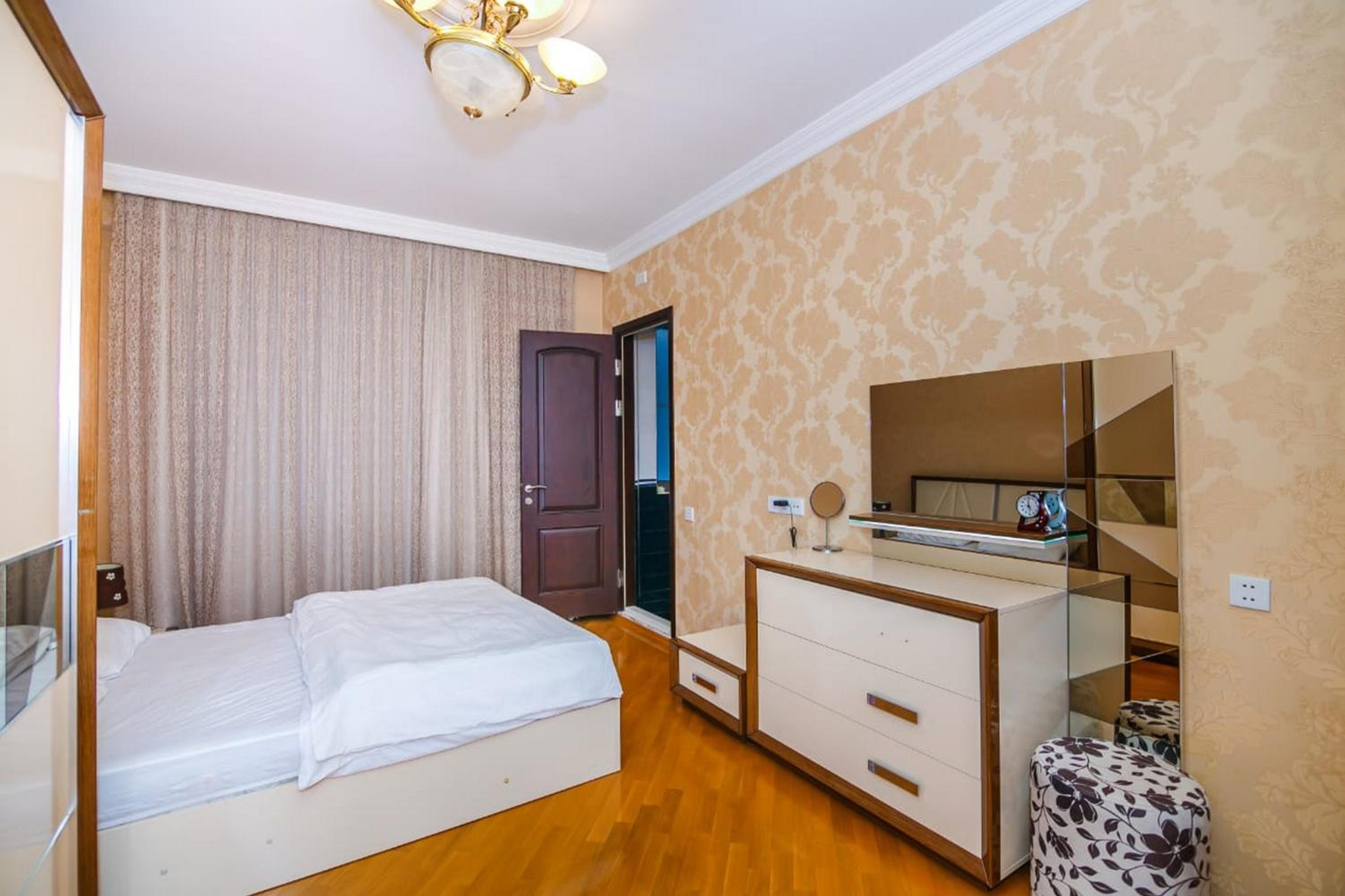 Lux Apartment in Targovi Nizami Street