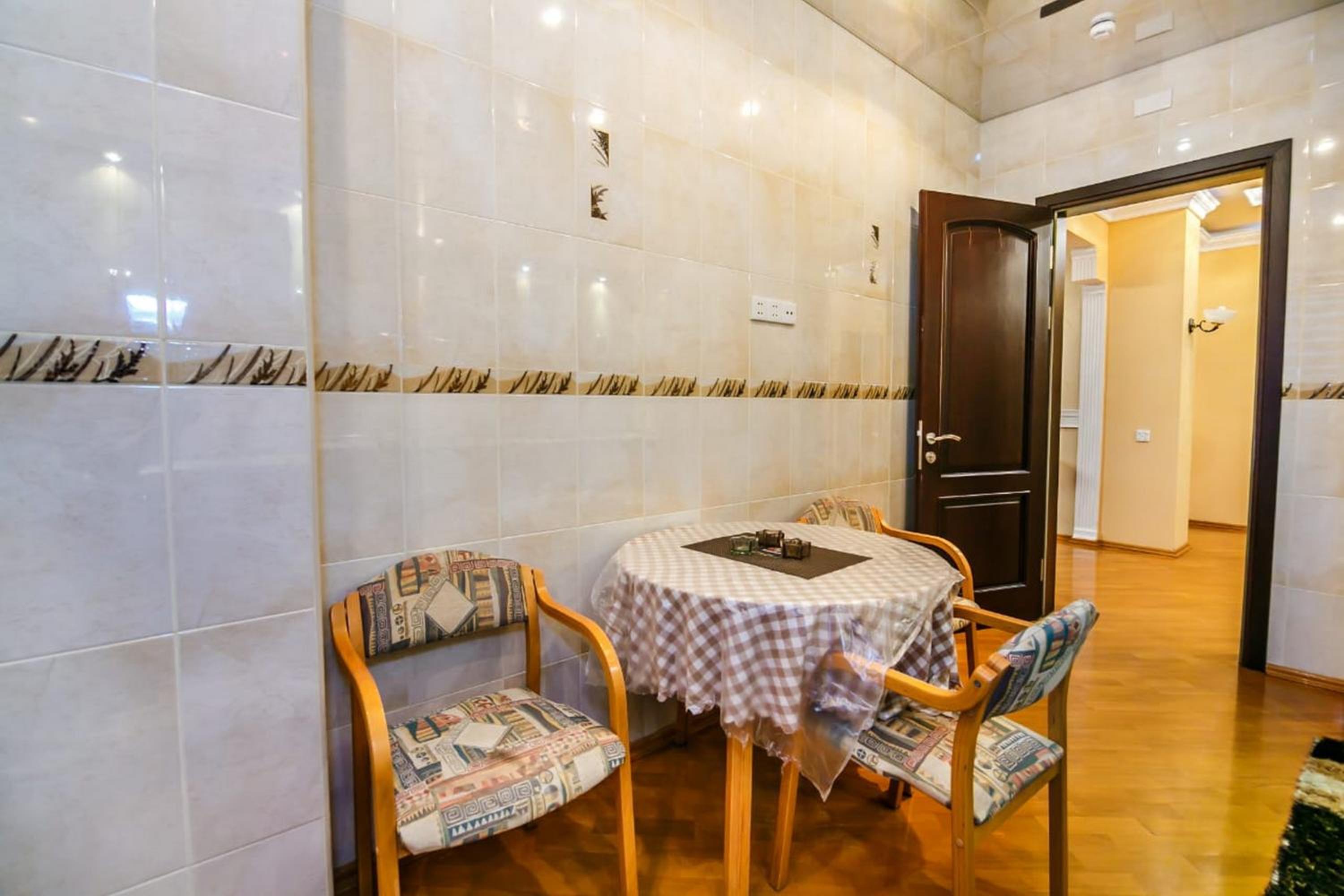 Lux Apartment in Targovi Nizami Street