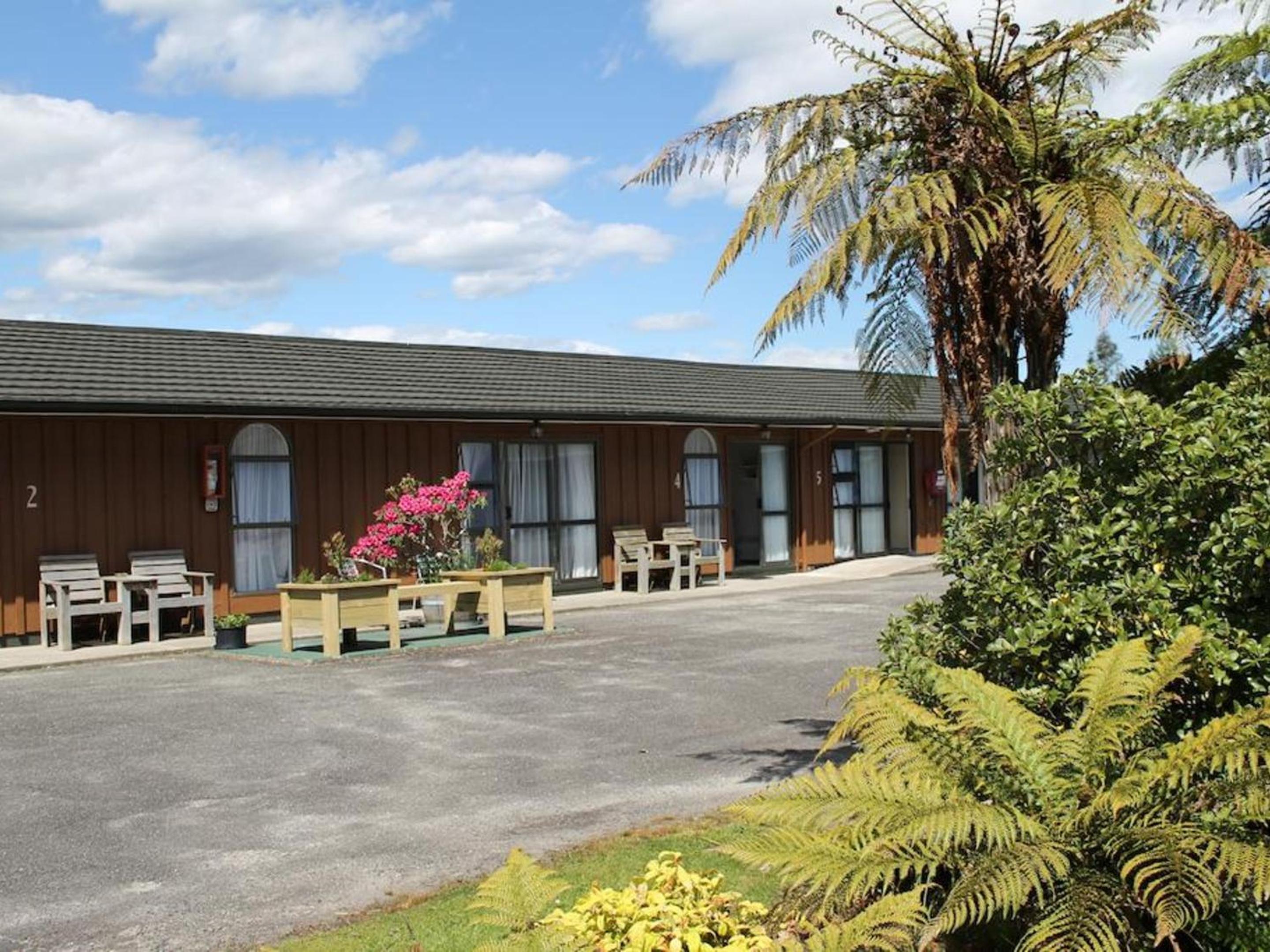 Buller Bridge Motel view 5